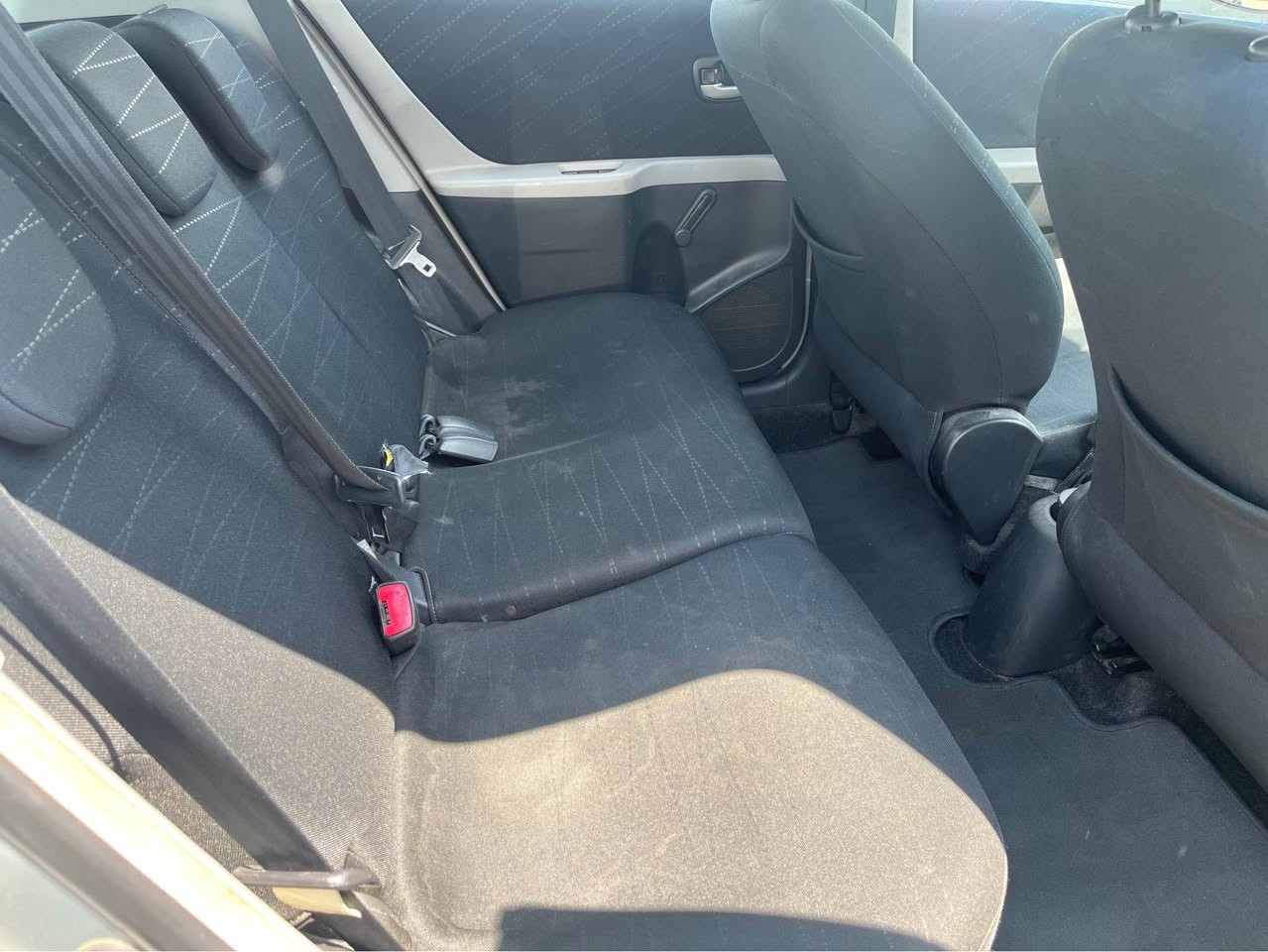 TOYOTA Yaris 1.3 Linea Luna-image-10