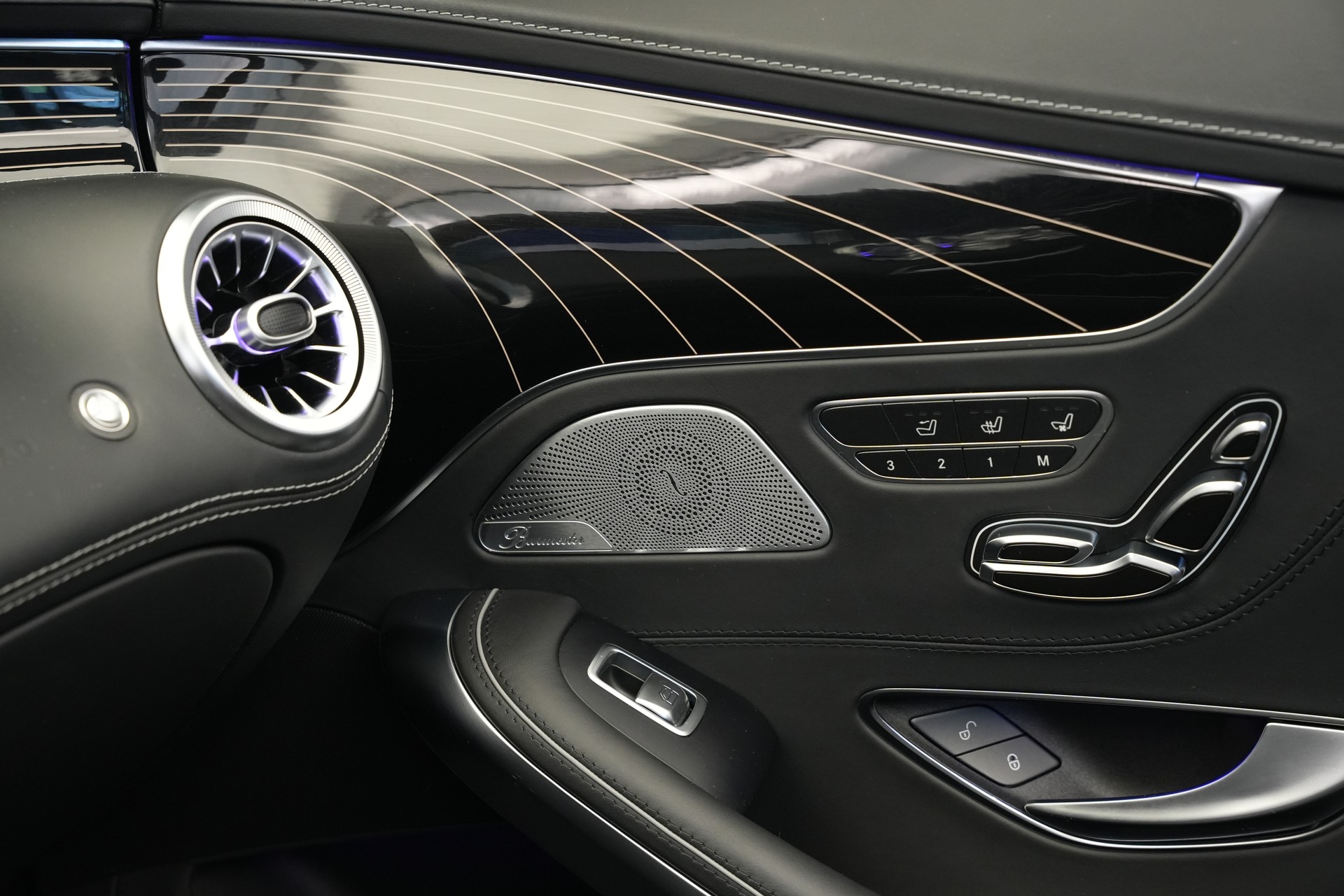 MERCEDES-BENZ S 500 AMG Line Cabriolet 9G-Tronic *CH-Fahrzeug*-image-32