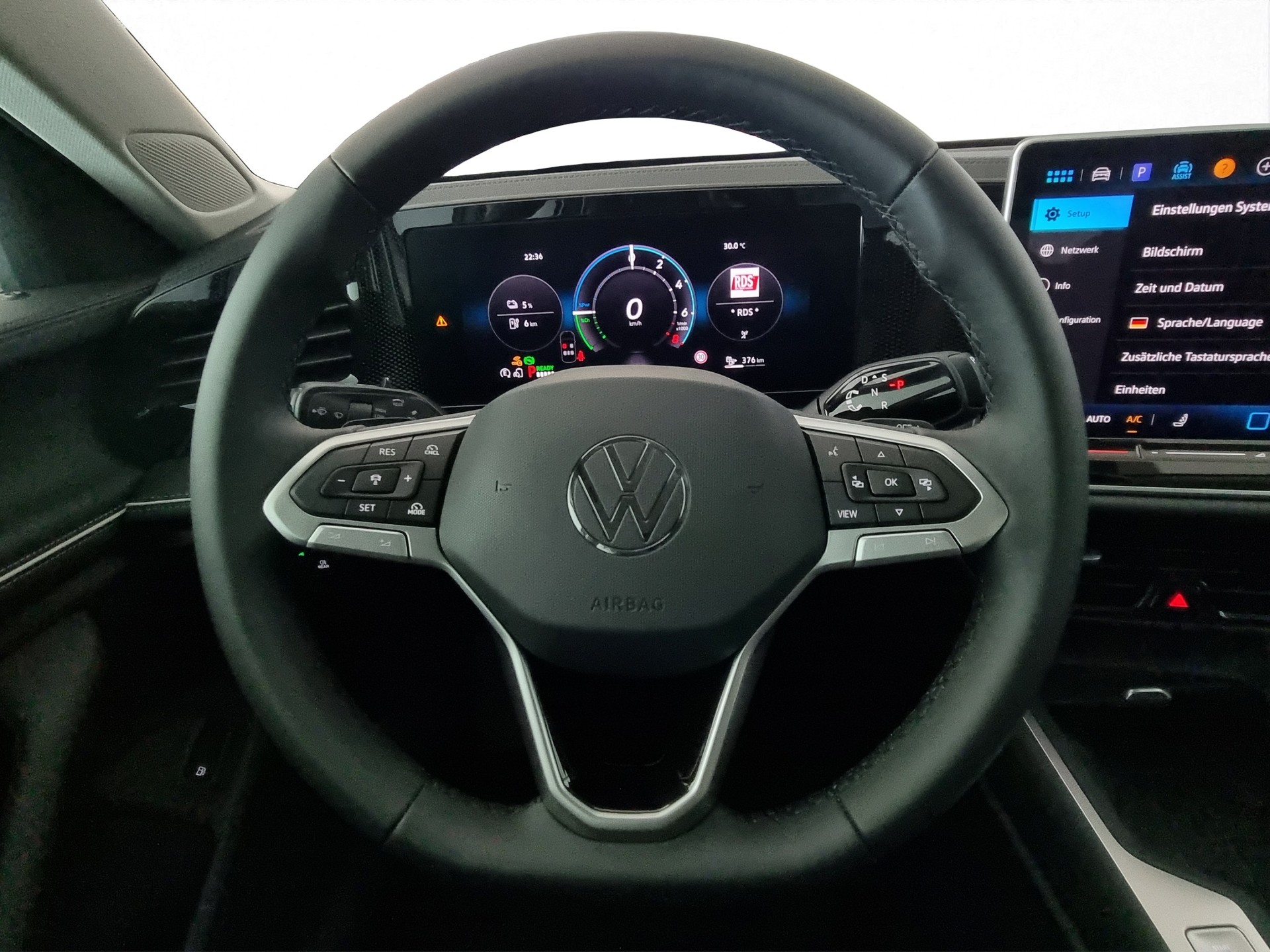 VW Passat Variant 1.5 TSI evo2 PHEV Business-image-8