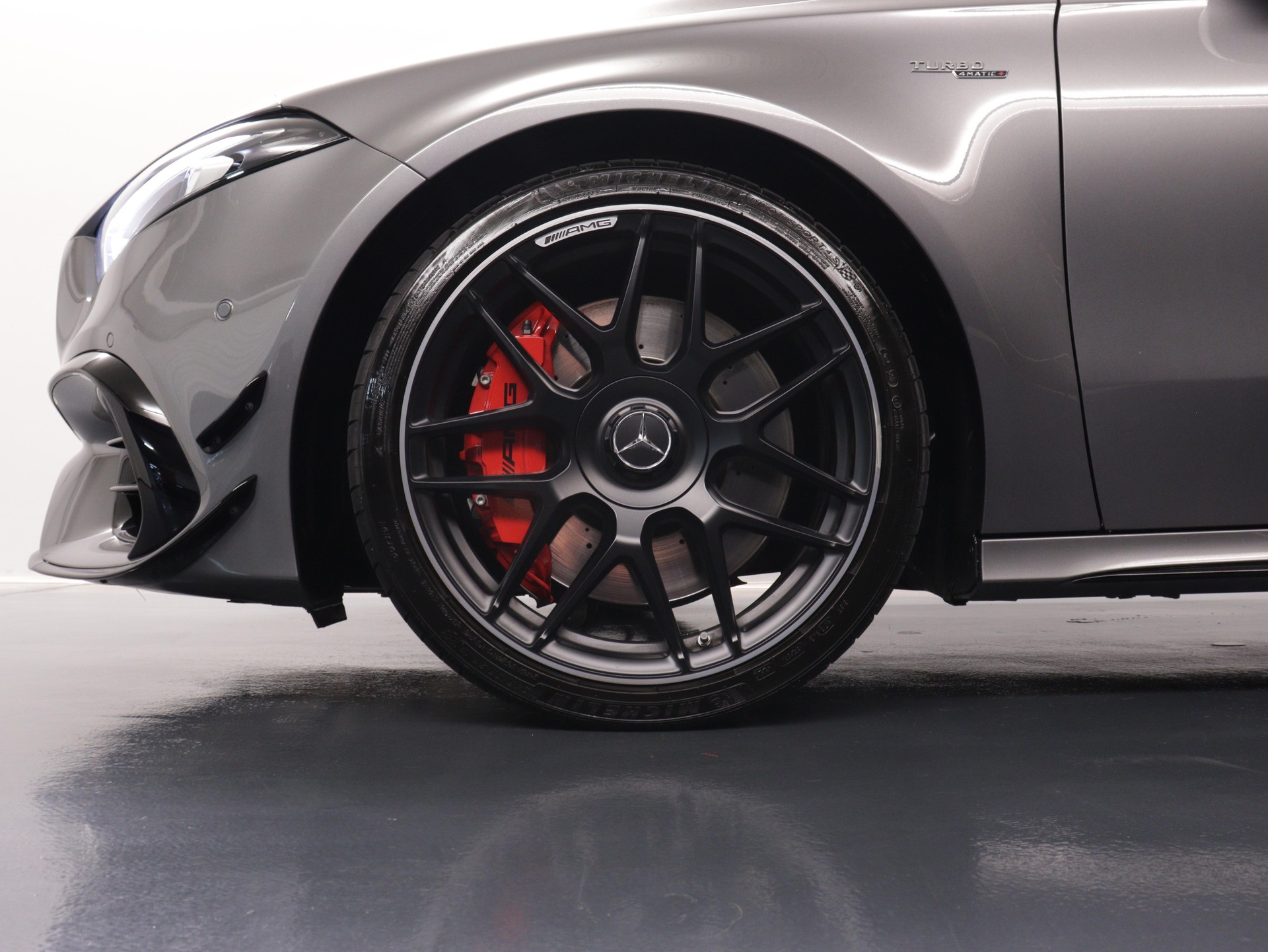 MERCEDES-BENZ A 45 S AMG 4matic+-image-10