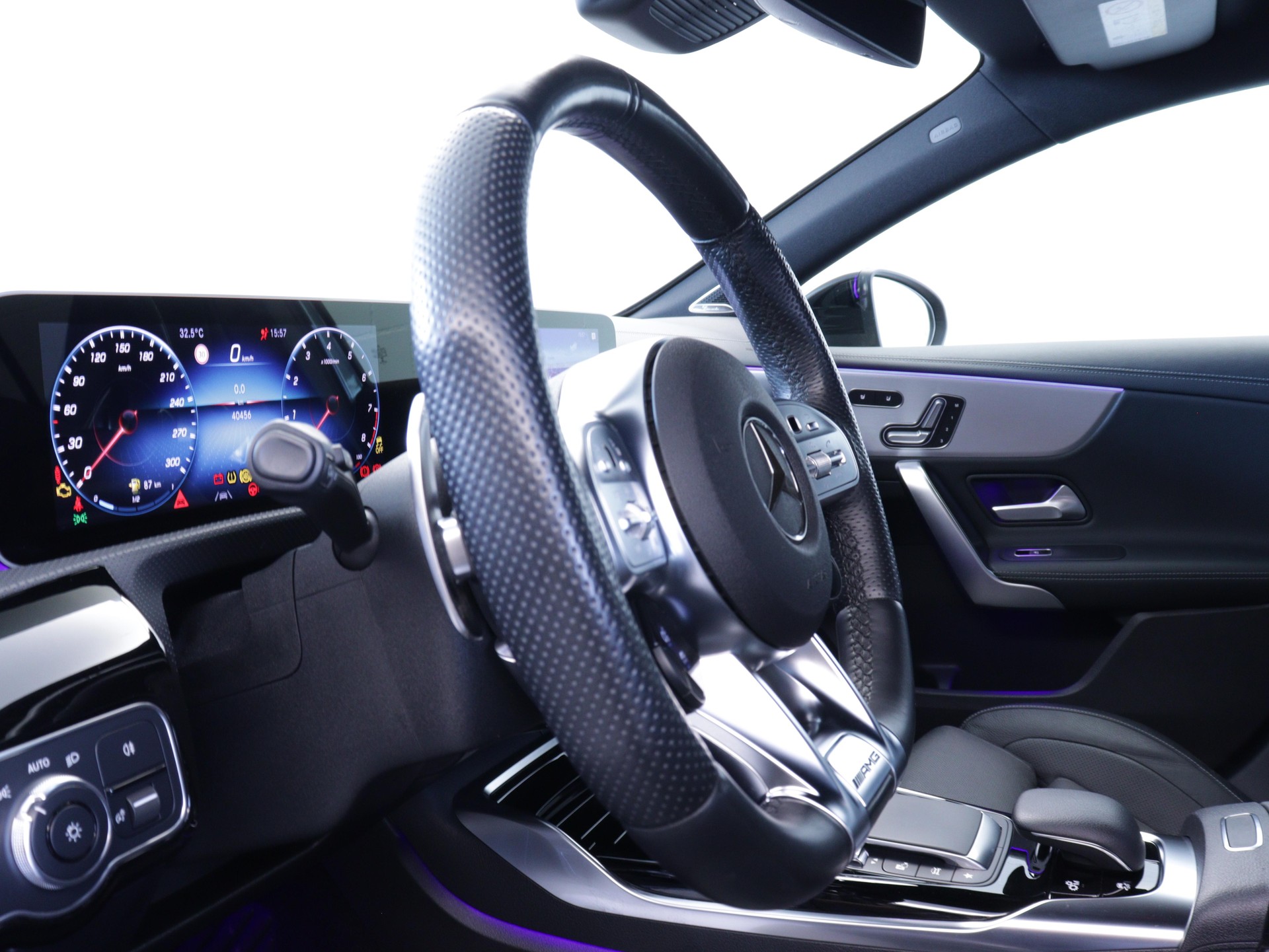 MERCEDES-BENZ A 45 S AMG 4matic+-image-6