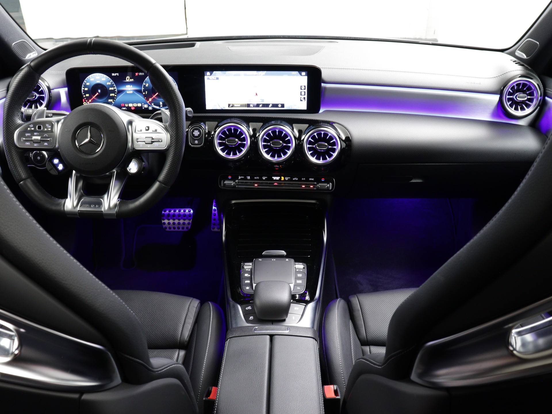 MERCEDES-BENZ A 45 S AMG 4matic+-image-6
