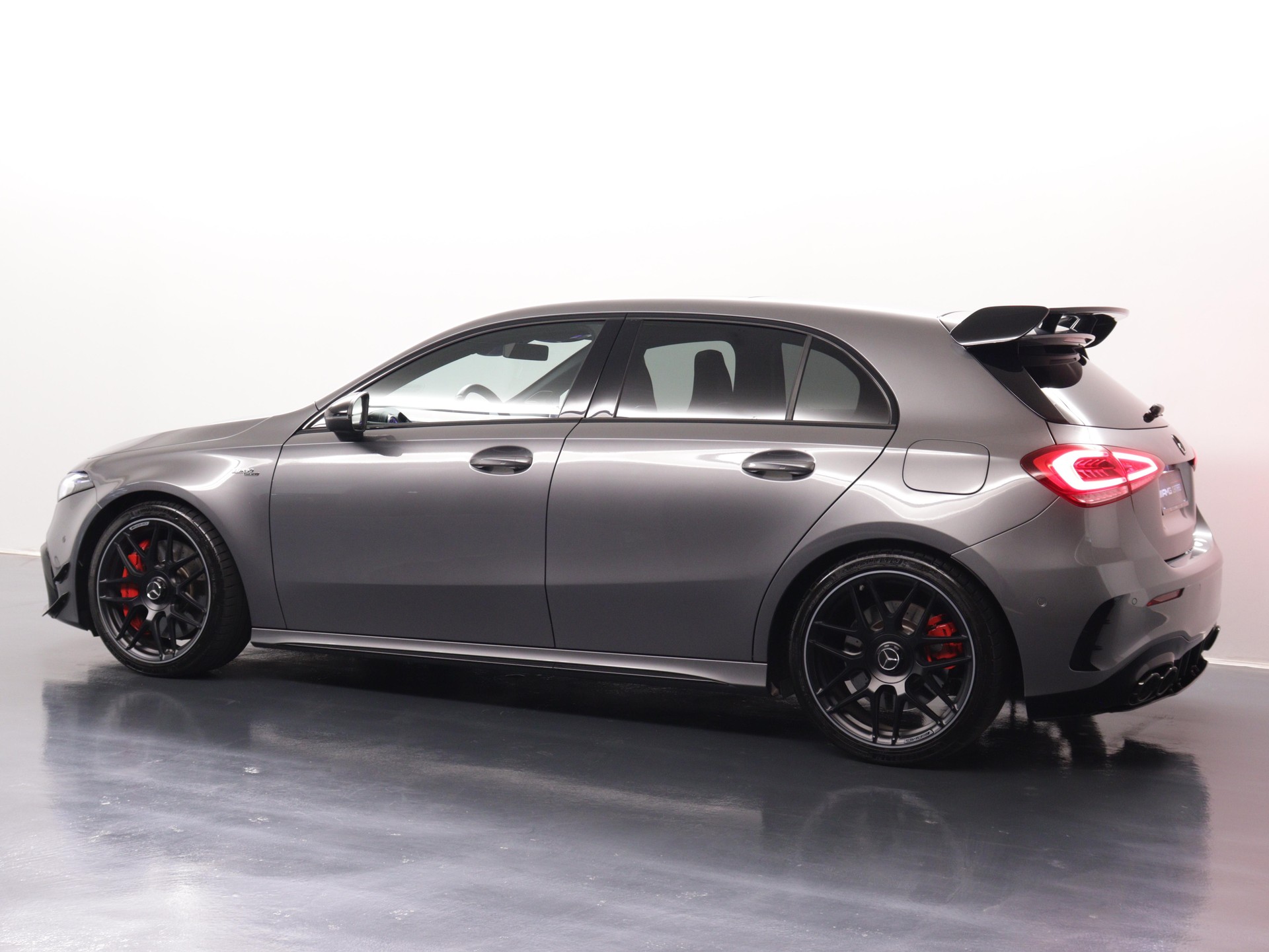 MERCEDES-BENZ A 45 S AMG 4matic+-image-3