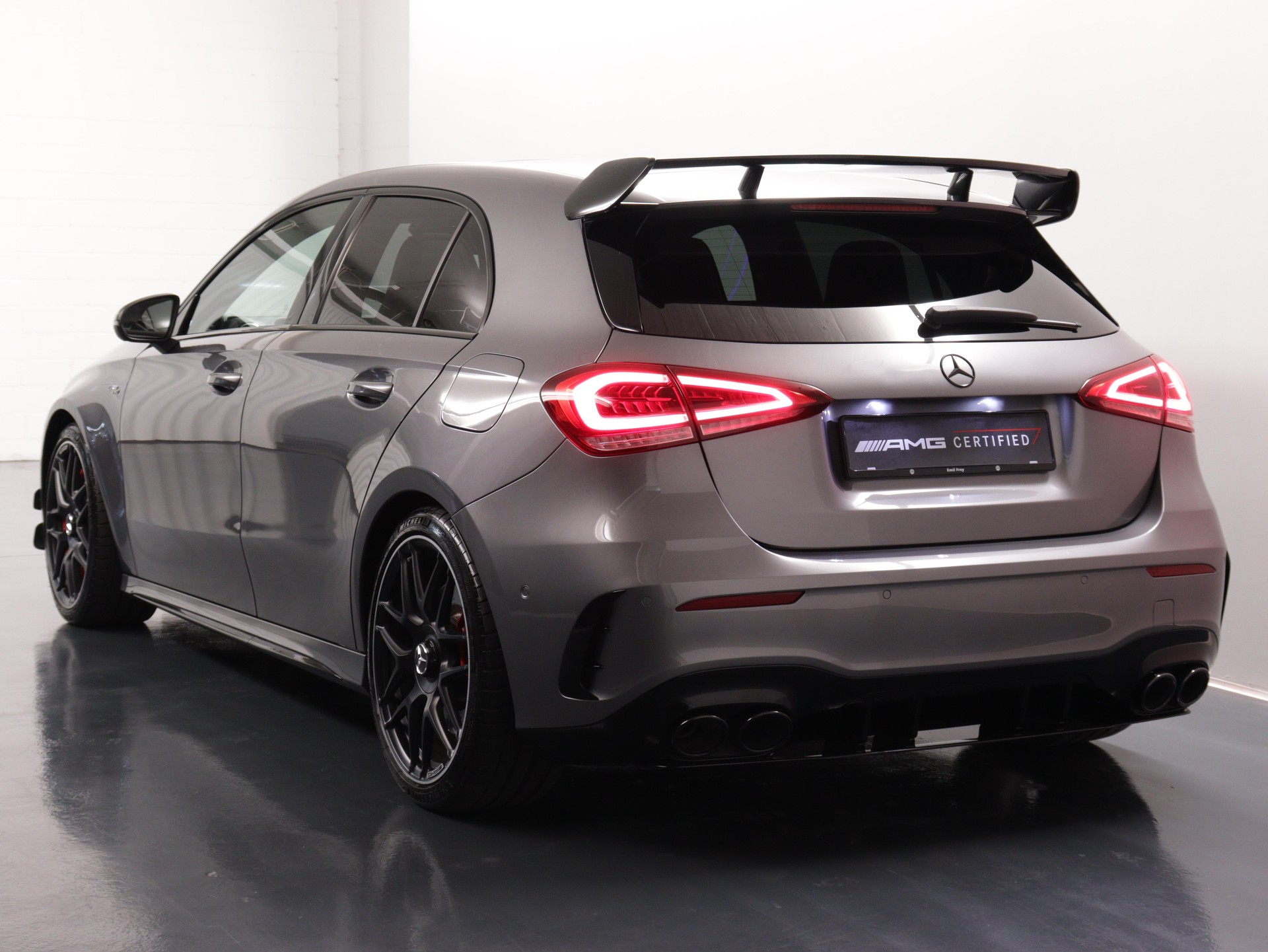 MERCEDES-BENZ A 45 S AMG 4matic+-image-4