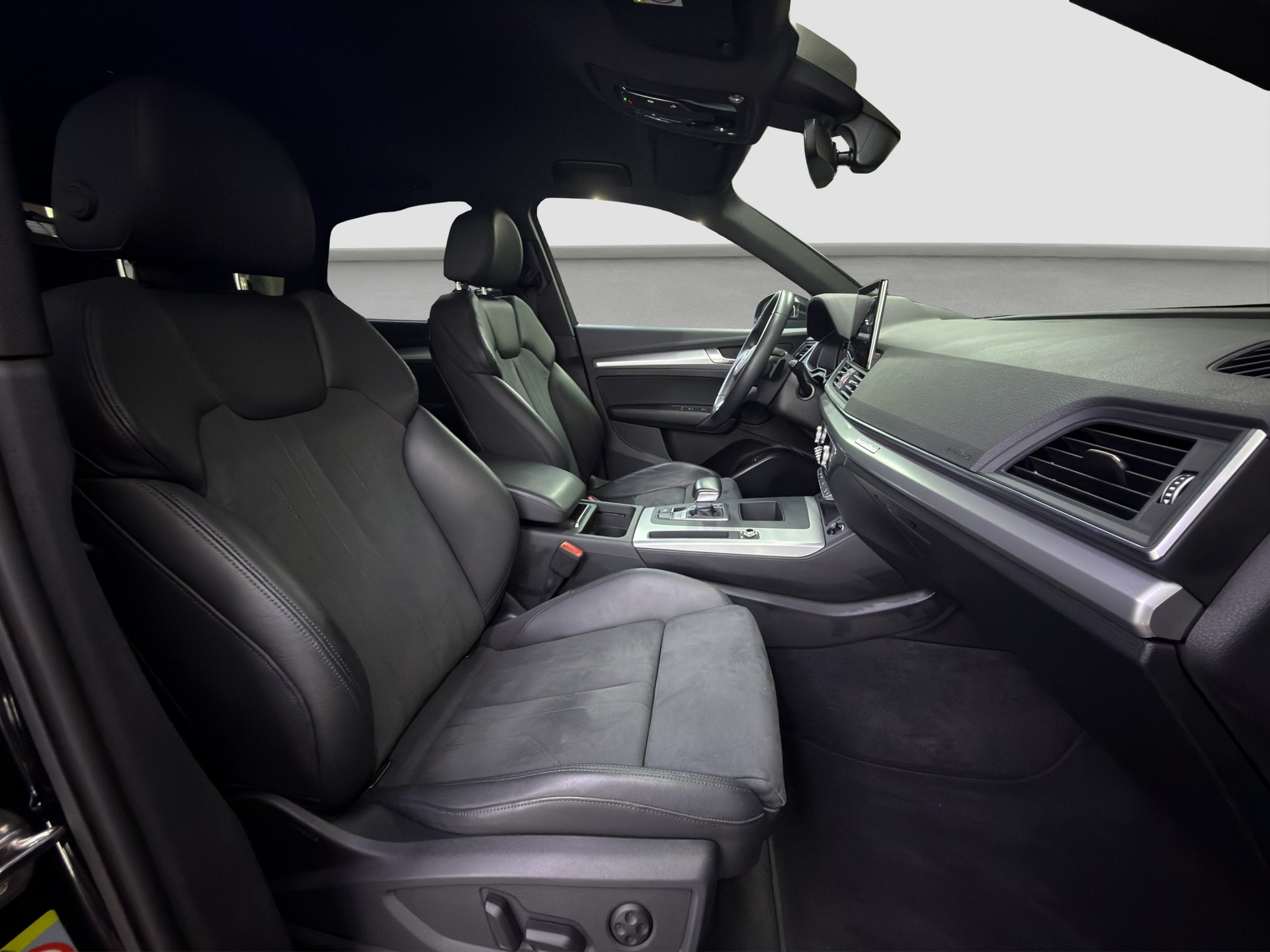 AUDI Q5 Sportback 40 TDI advanced quattro S-tronic-image-14