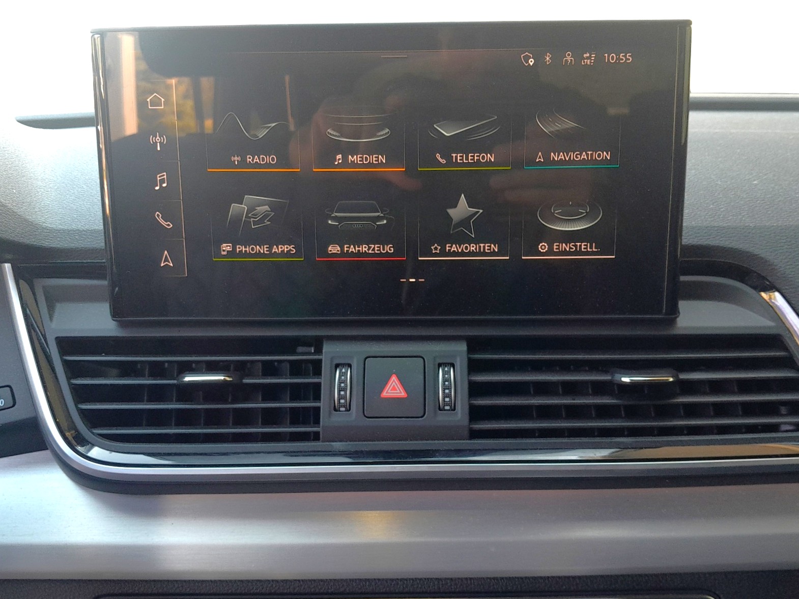AUDI Q5 Sportback 50 TFSI e PHEV S line quattro S-tronic-image-8