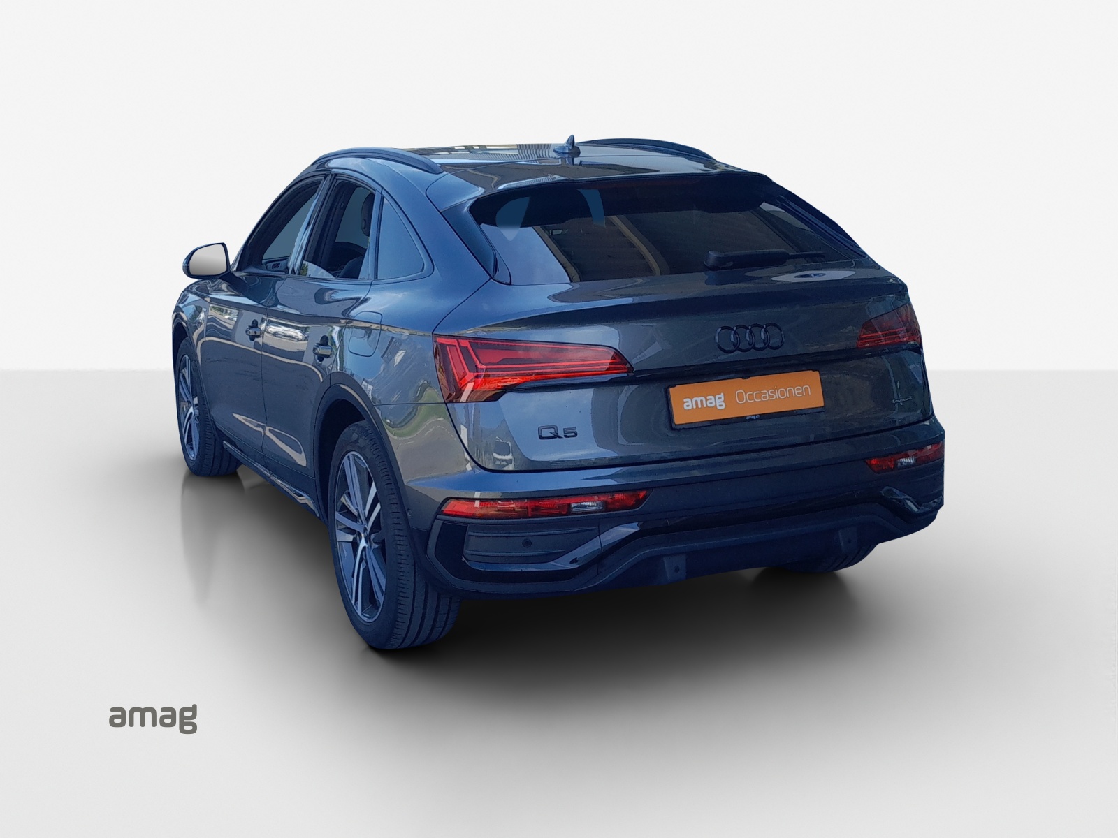 AUDI Q5 Sportback 50 TFSI e PHEV S line quattro S-tronic-image-2