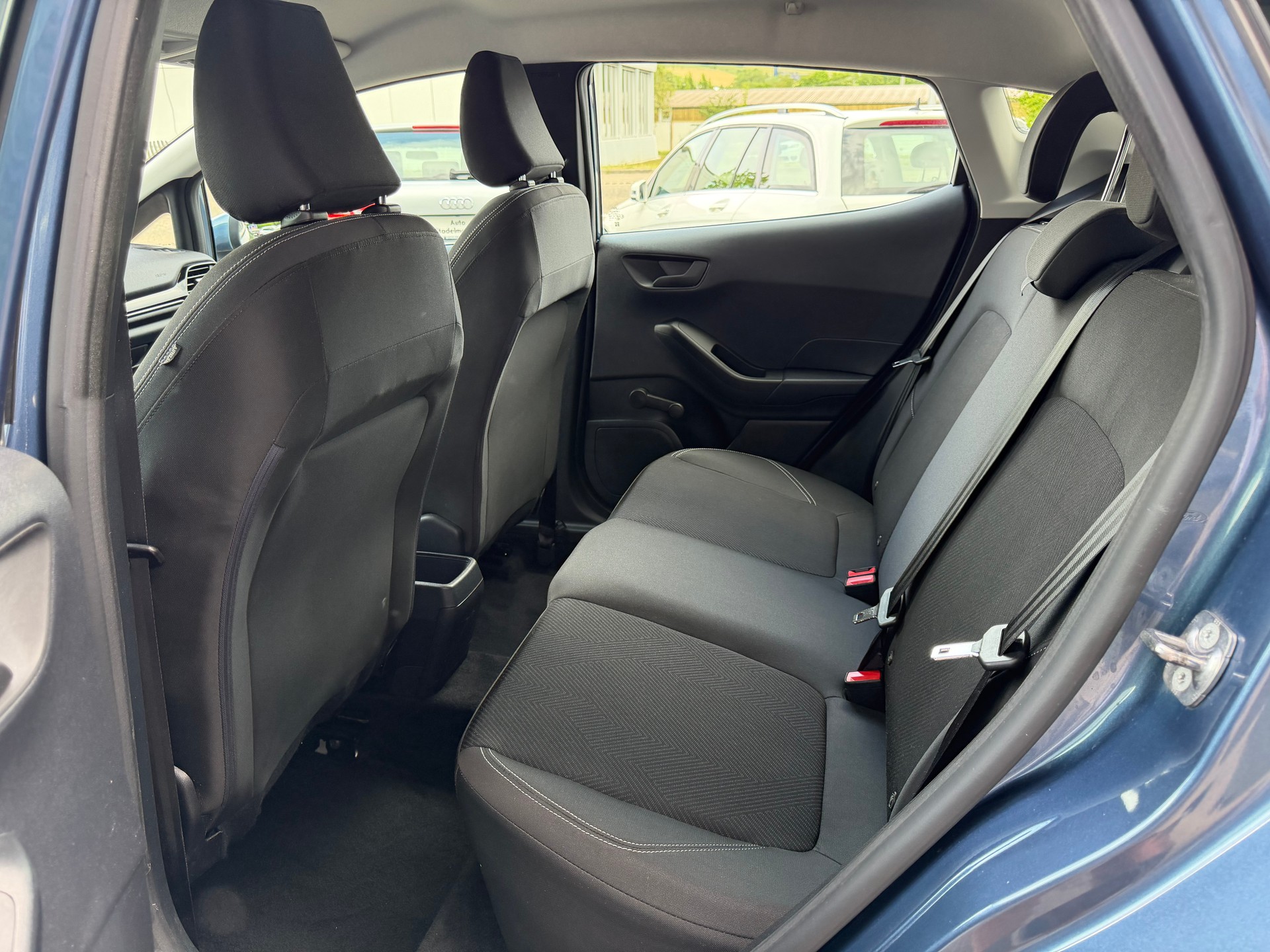 FORD Fiesta 1.0 EcoB 100 Cool & Connect-image-17