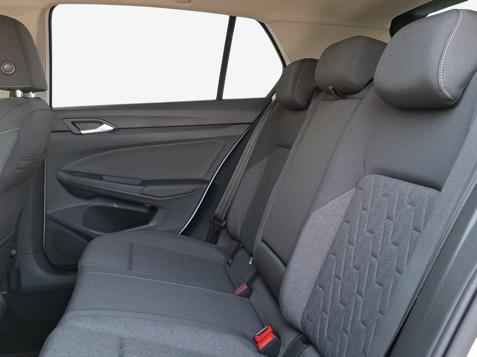 VW Golf 1.5 e TSI mHEV United DSG-image-11