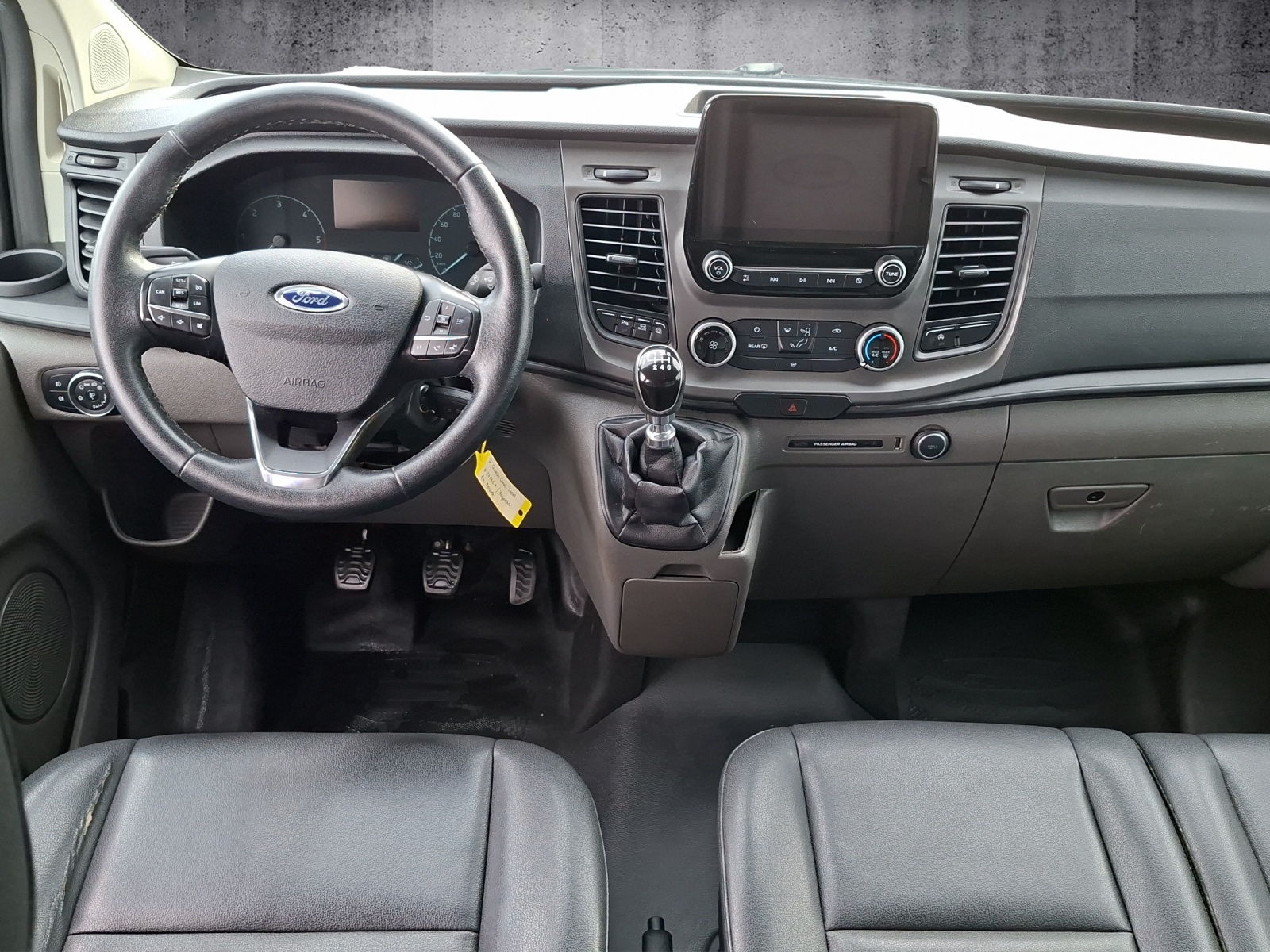 FORD Transit Custom 320 L1H1 Trend Combi-image-4