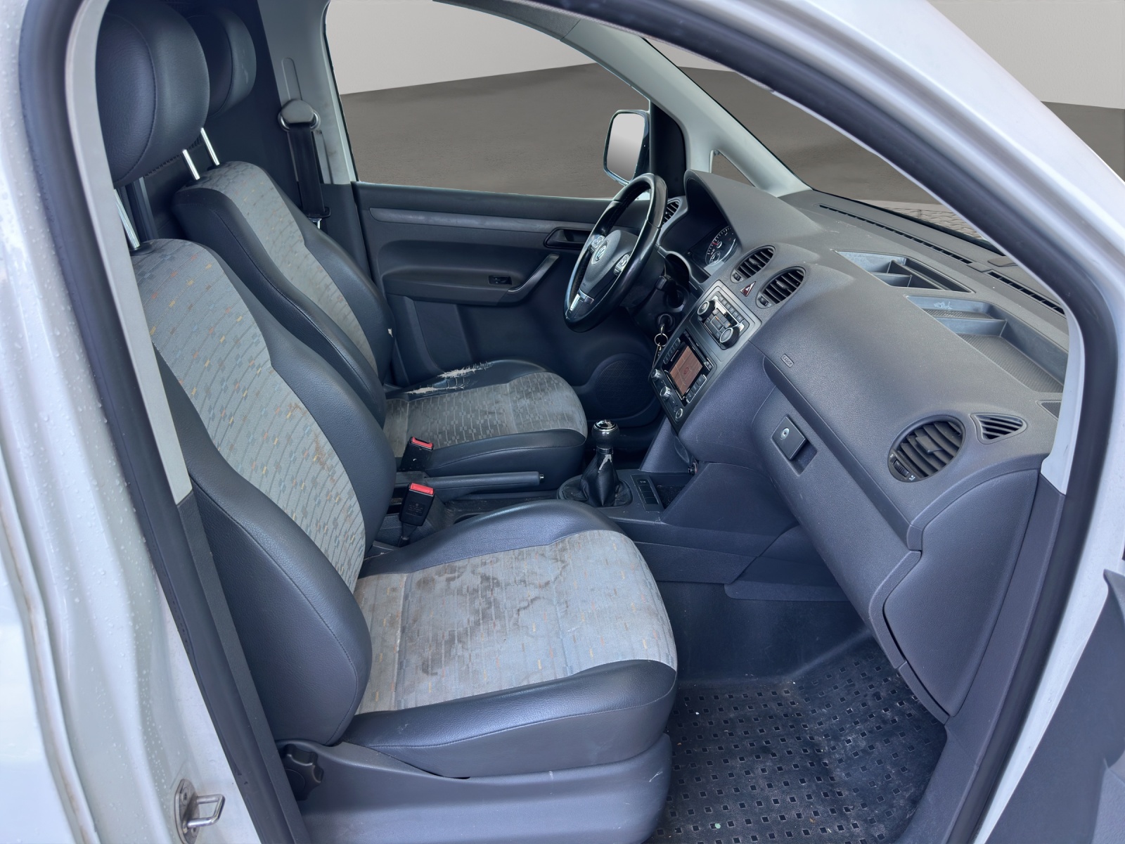 VW Caddy 2.0 TDI 4Motion-image-10