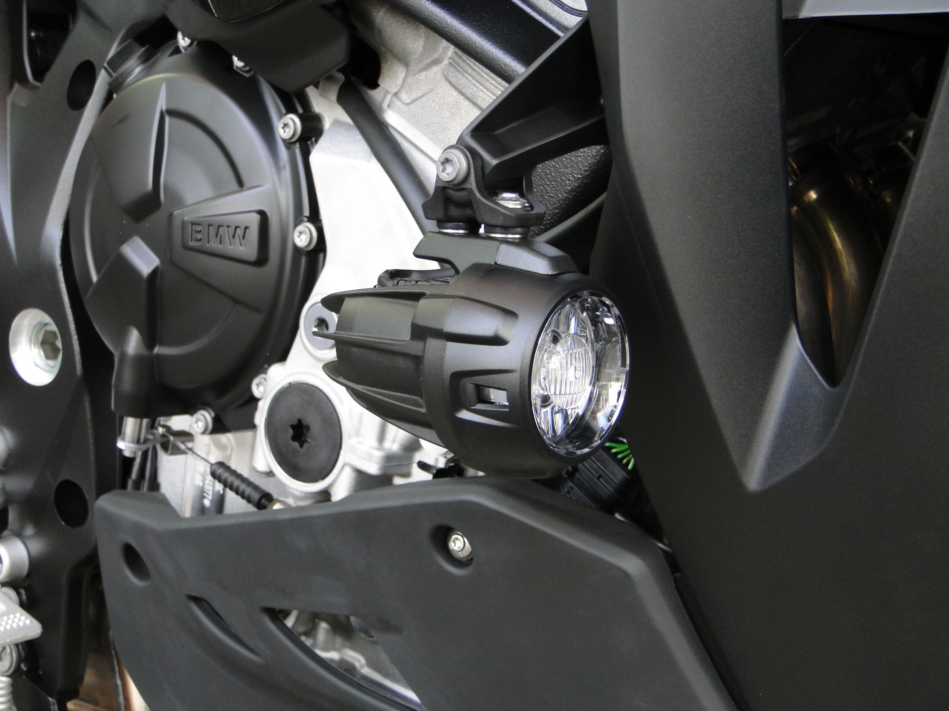 BMW S 1000 XR TIEFERLEGUNG-image-8