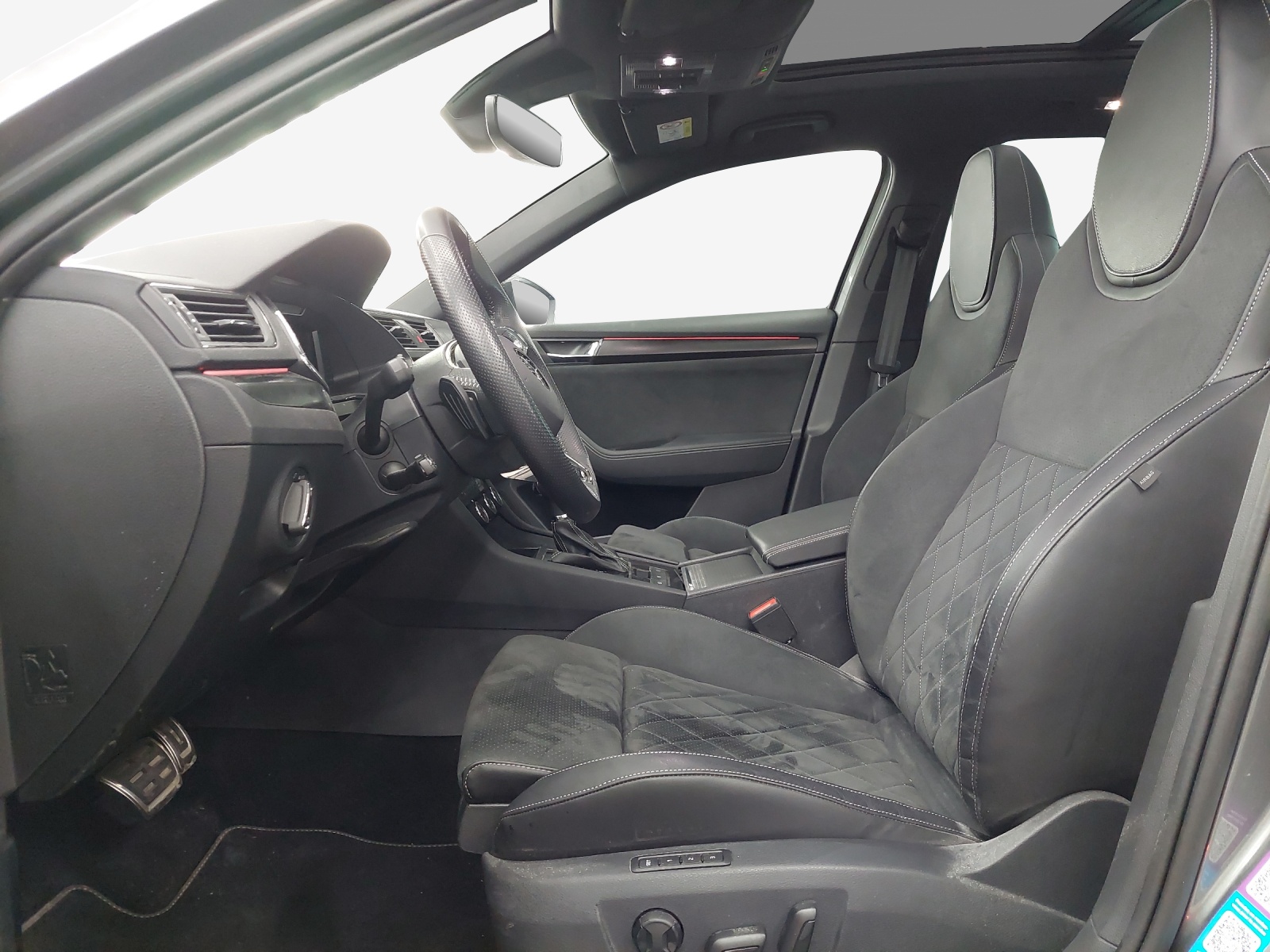 SKODA Superb Combi 2.0 TSI SportLine Light 4x4 DSG-image-7