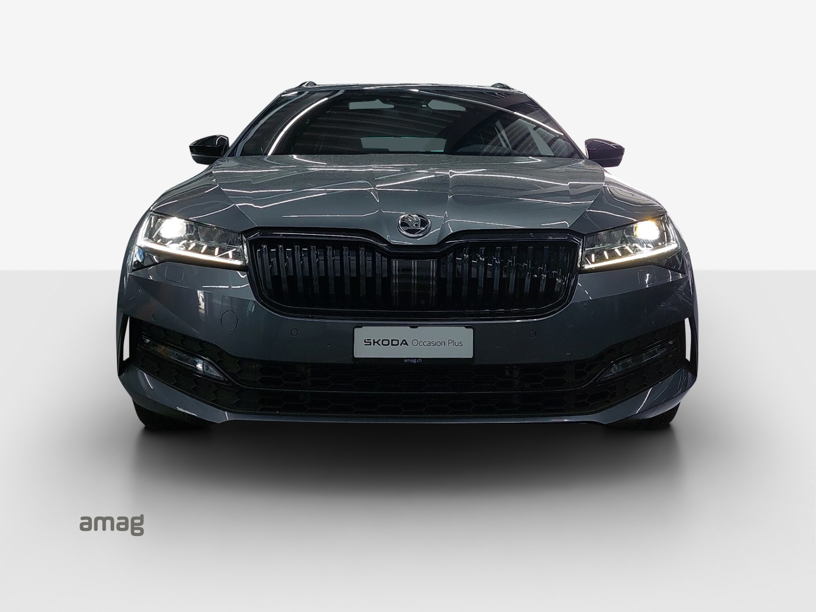 SKODA Superb Combi 2.0 TSI SportLine Light 4x4 DSG-image-6