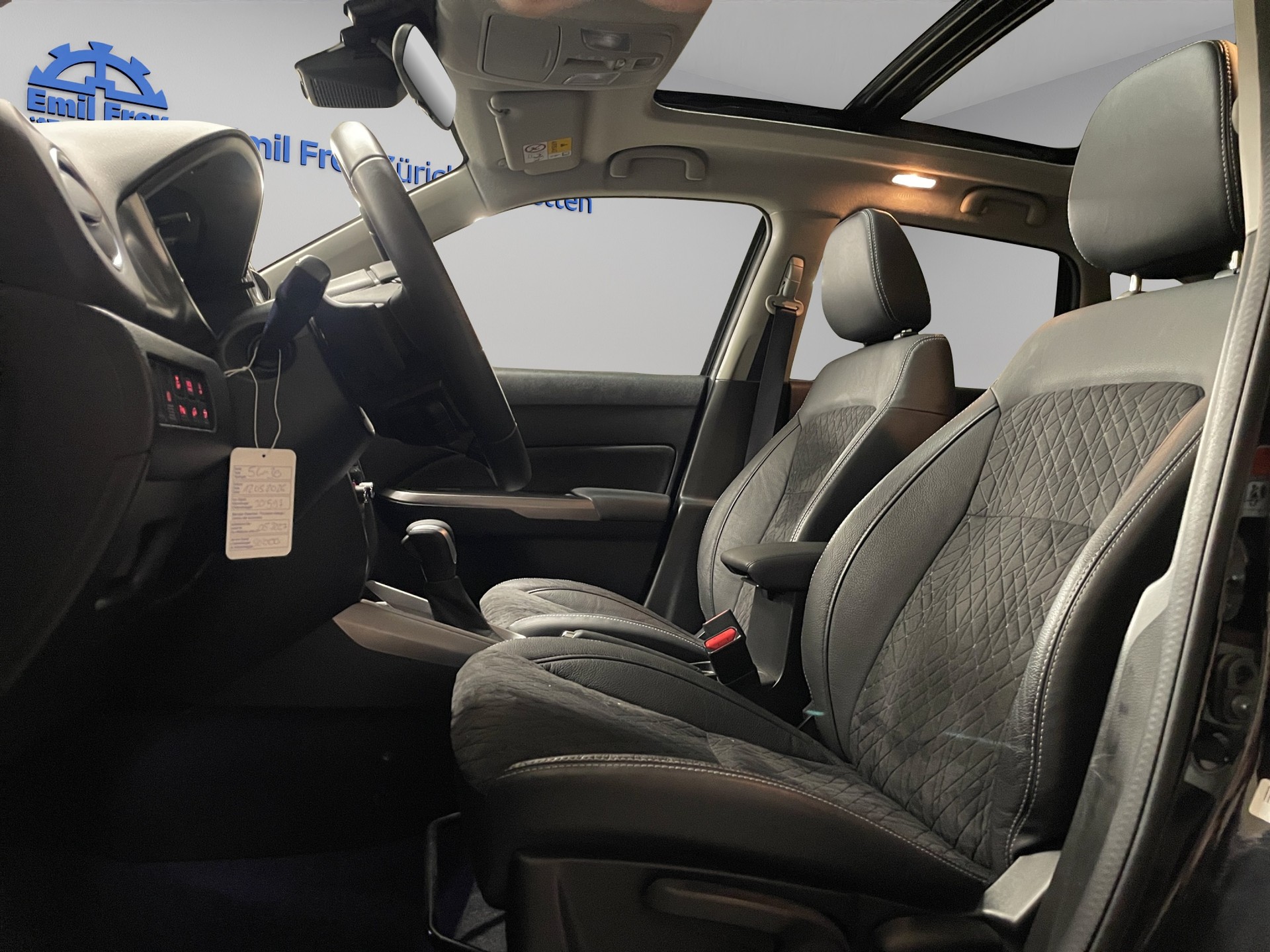 SUZUKI Vitara 1.5 Top Hybrid Edition 35 4x4-image-11