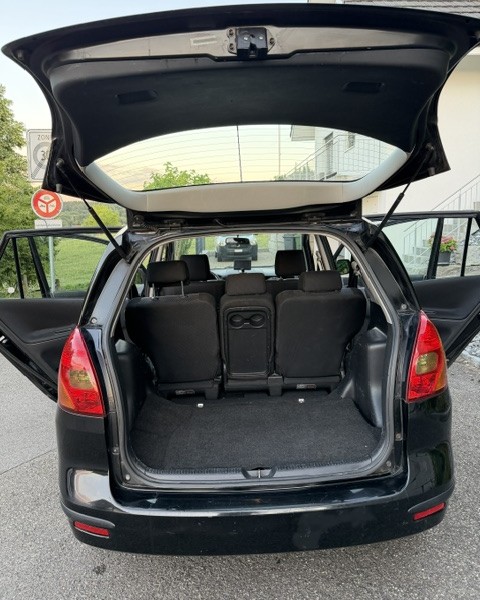 TOYOTA 1.8 VVT-i Linea Sol Family-image-3