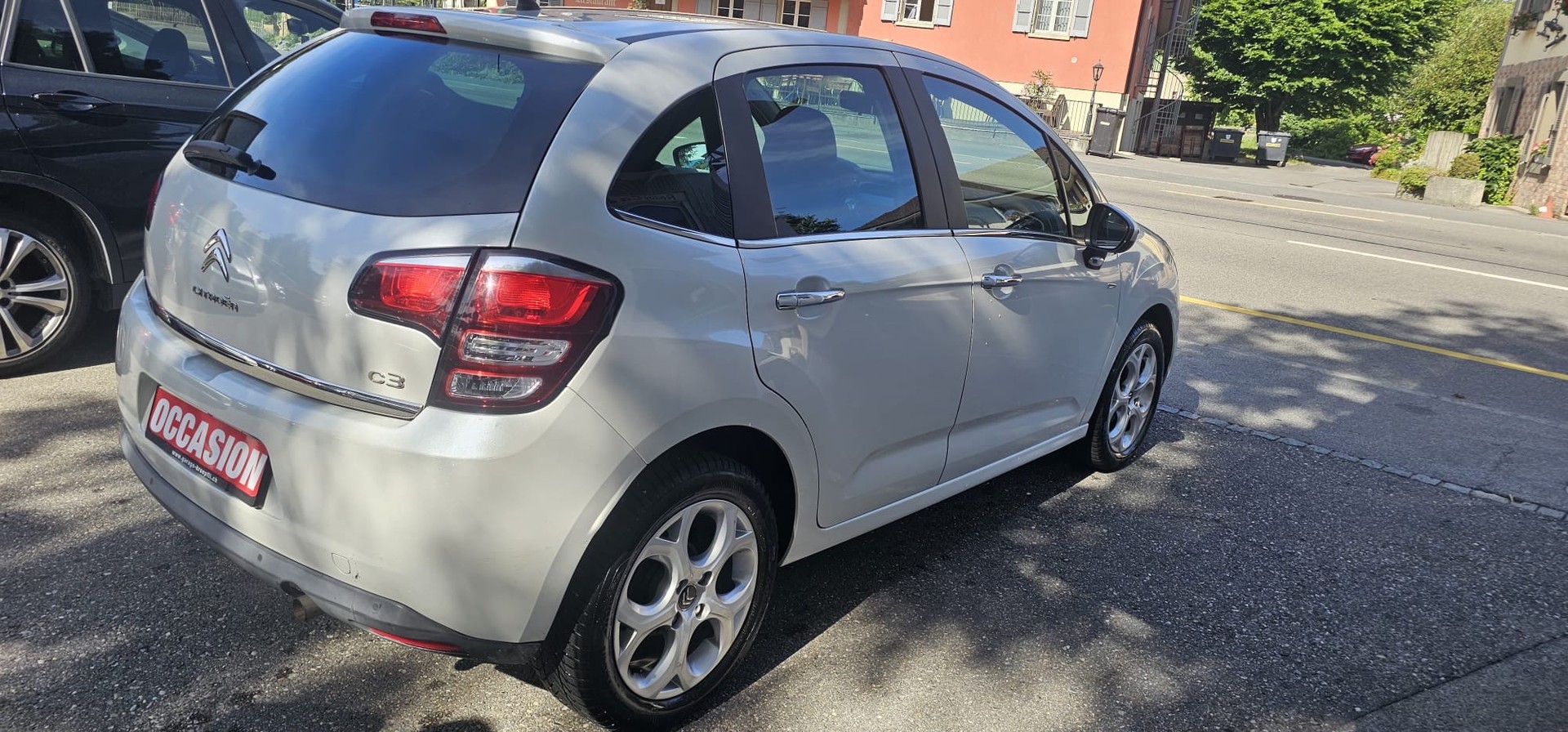 CITROEN C3 1.2i Exclusive-image-4
