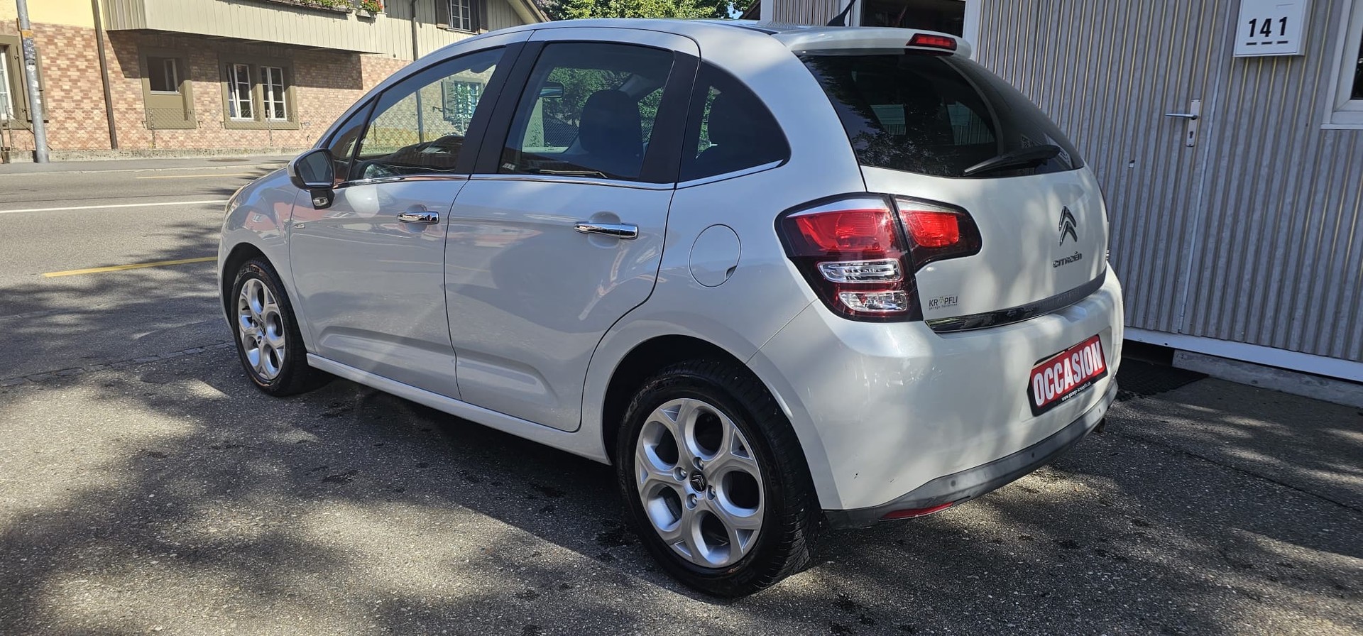 CITROEN C3 1.2i Exclusive-image-3