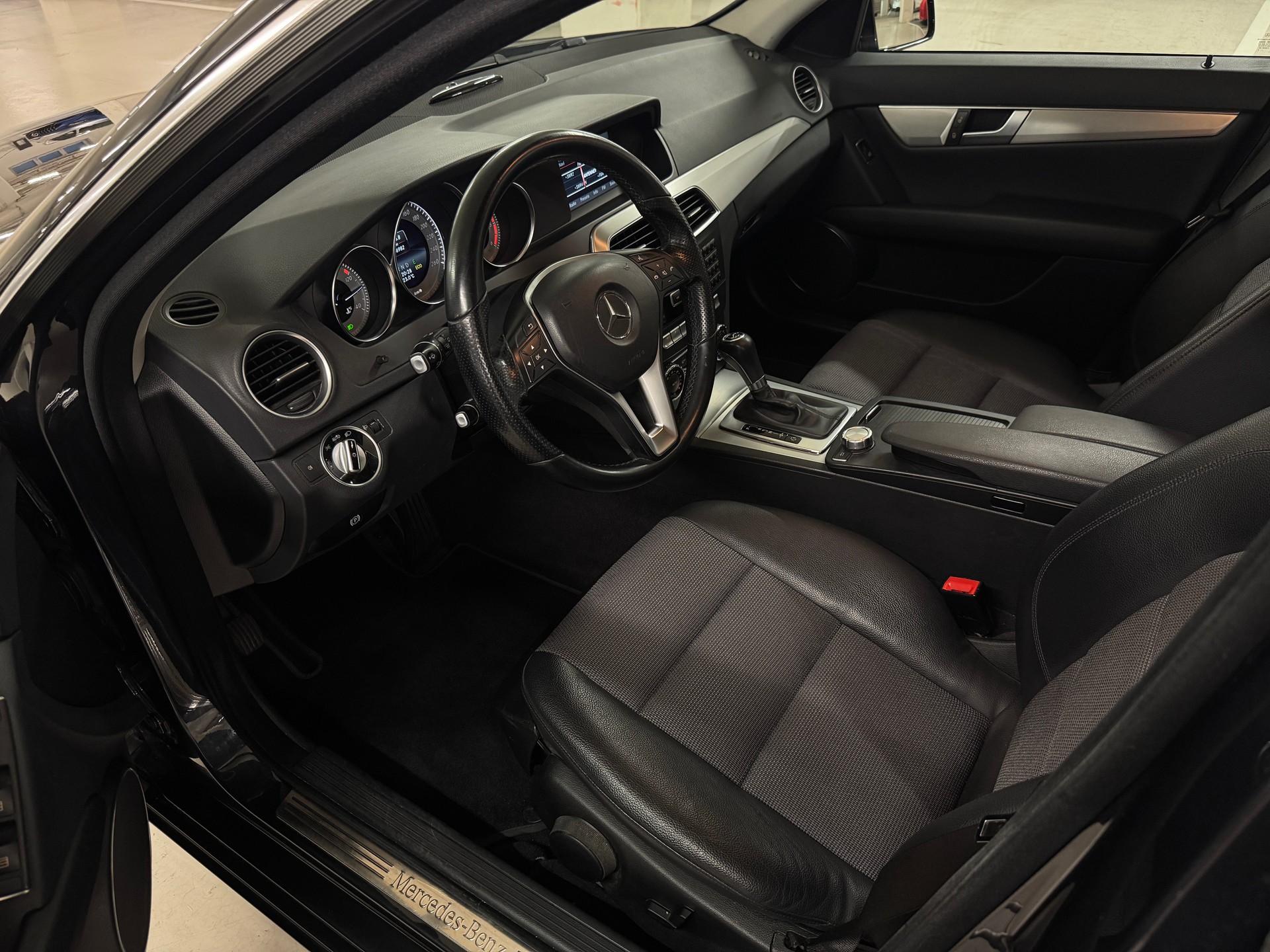 MERCEDES-BENZ C 250 CDI 4Matic 7G-Tronic I Ab MFK 09.25 I Ab Service I Garantie möglich I CH-Fhrz. I Top Angebot I-image-12