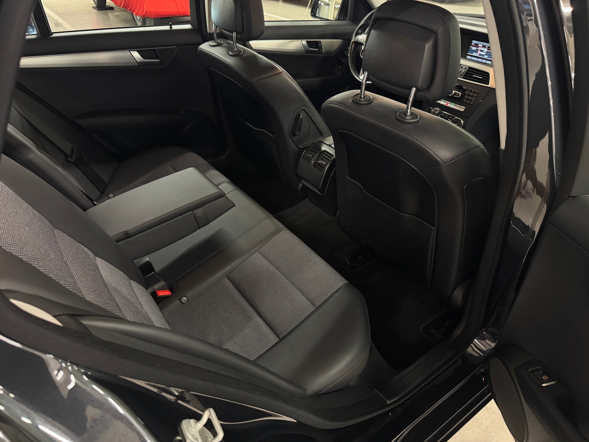 MERCEDES-BENZ C 250 CDI 4Matic 7G-Tronic I Ab MFK 09.25 I Ab Service I Garantie möglich I CH-Fhrz. I Top Angebot I-image-9