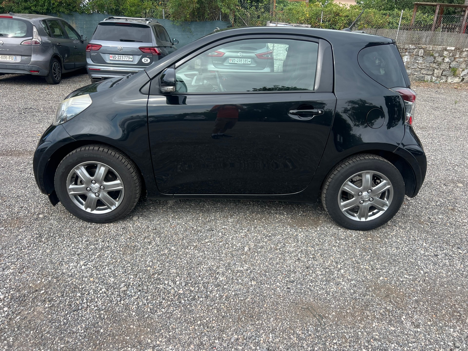 TOYOTA iQ2 1.0 VVT-i Multidrive-image-2