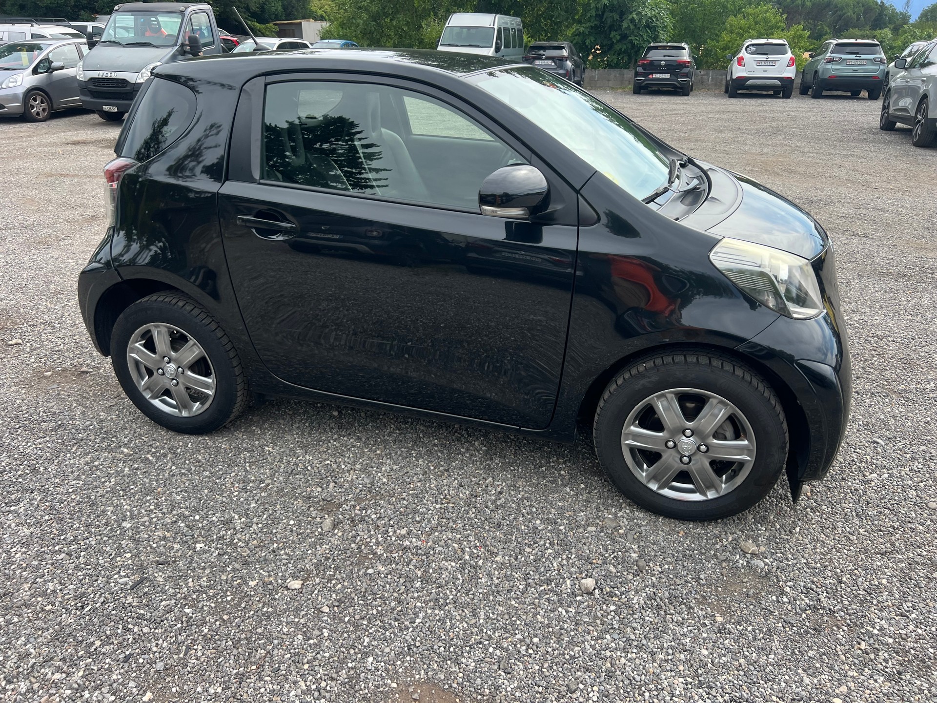 TOYOTA iQ2 1.0 VVT-i Multidrive-image-6