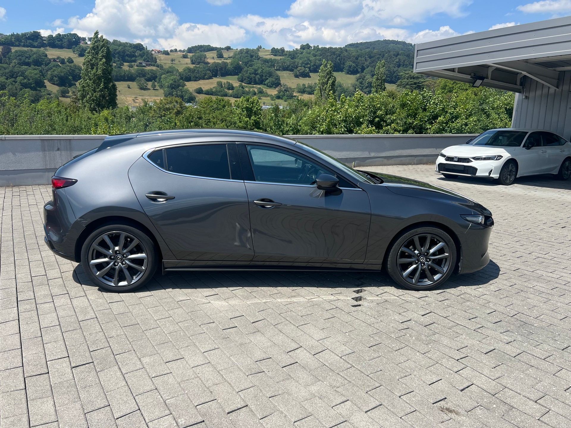 MAZDA 3 Hatchback SKYACTIV-X M Hybrid 180 Ambition-image-1