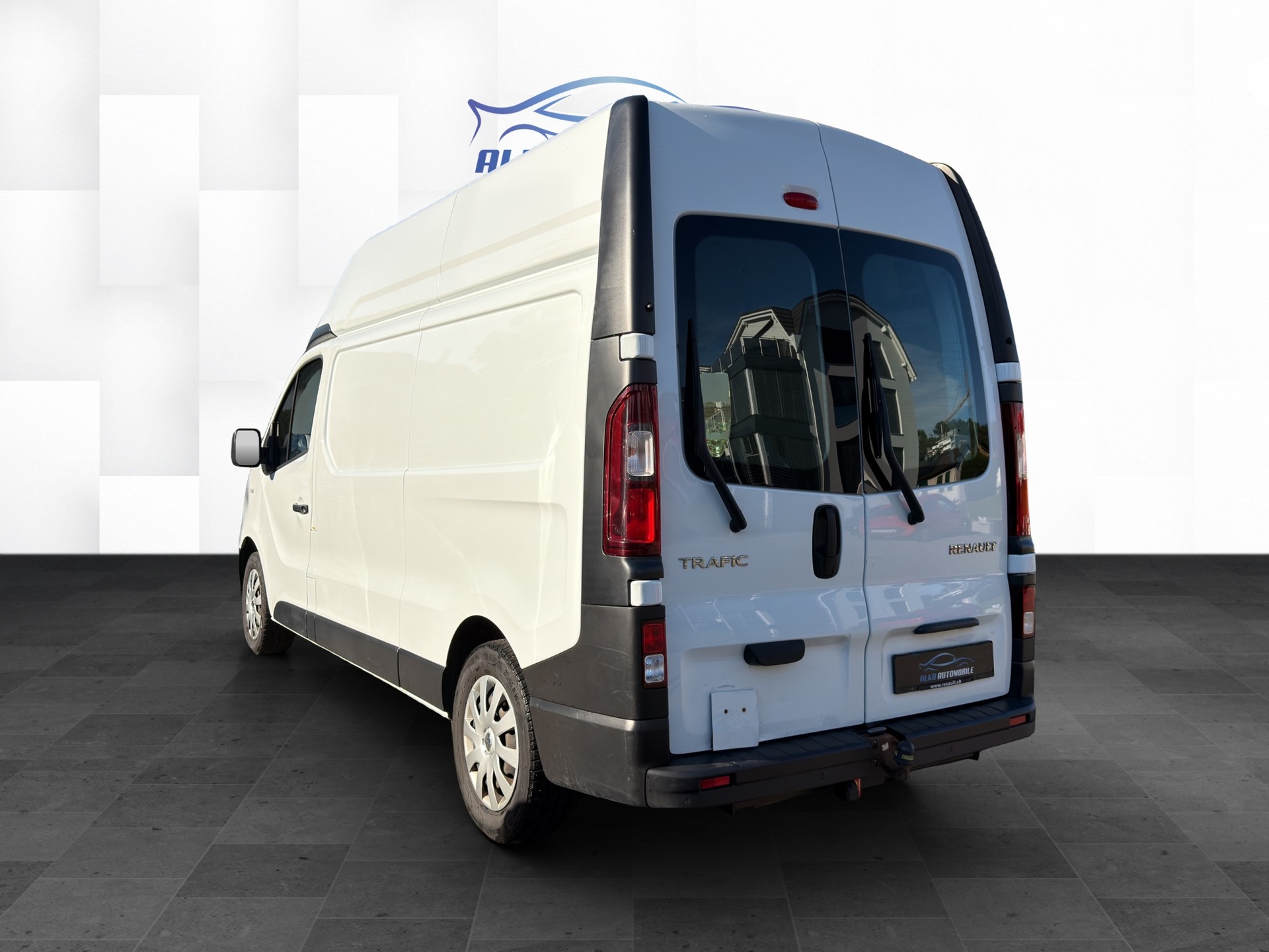 RENAULT Trafic 2.0 ENERGY dCi145 3.0t Business L2H2-image-1