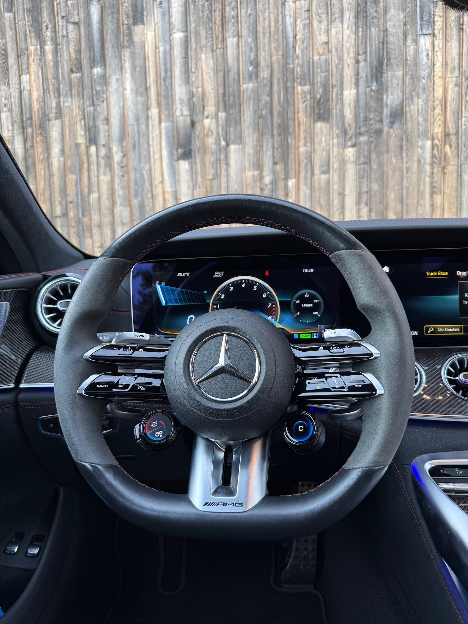 MERCEDES-BENZ AMG GT-image-8