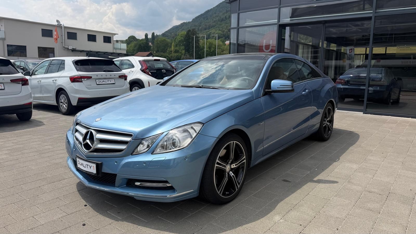 MERCEDES-BENZ E 250 CDI BlueEfficiency-image-0