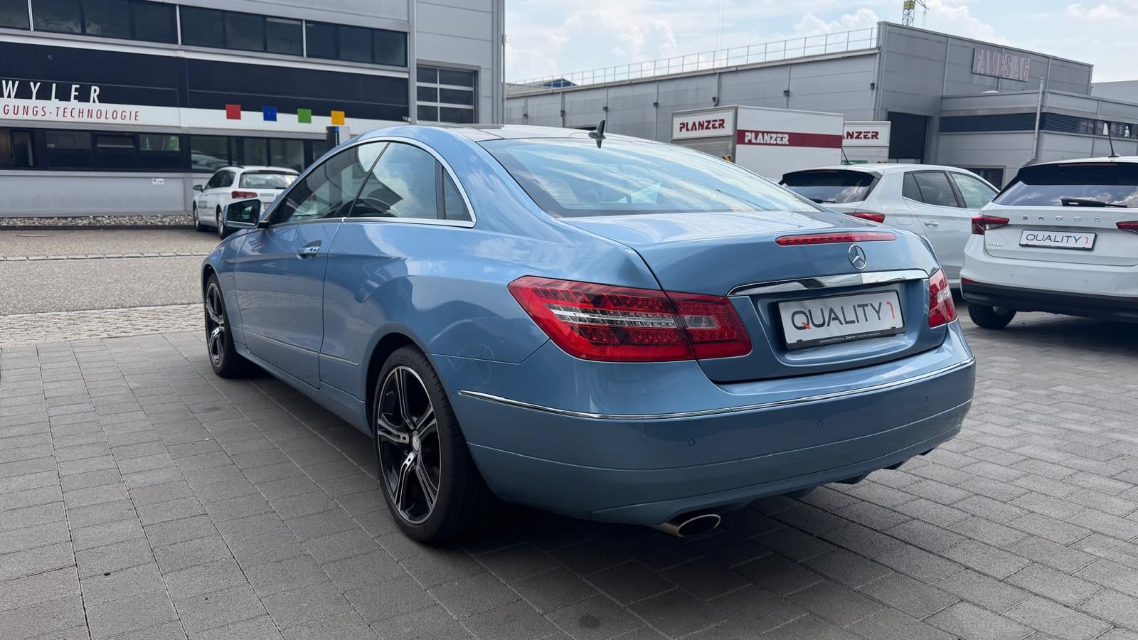 MERCEDES-BENZ E 250 CDI BlueEfficiency-image-23