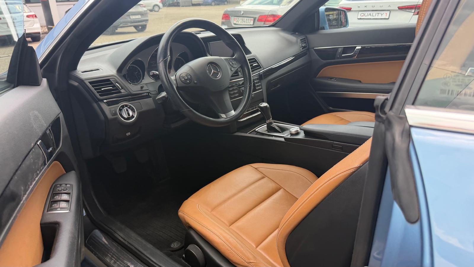 MERCEDES-BENZ E 250 CDI BlueEfficiency-image-25