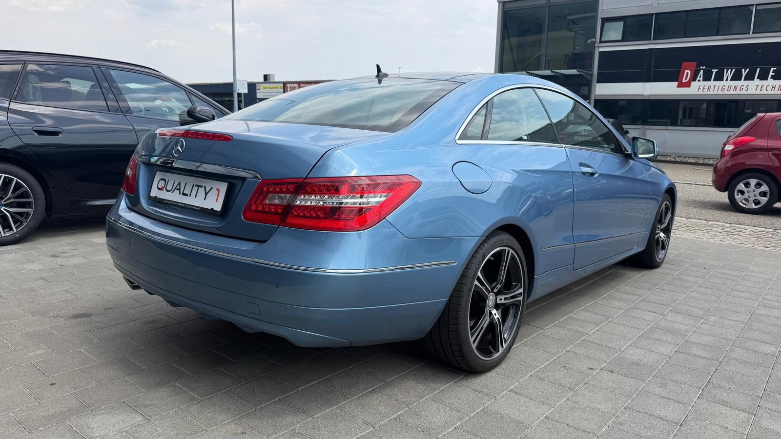 MERCEDES-BENZ E 250 CDI BlueEfficiency-image-15