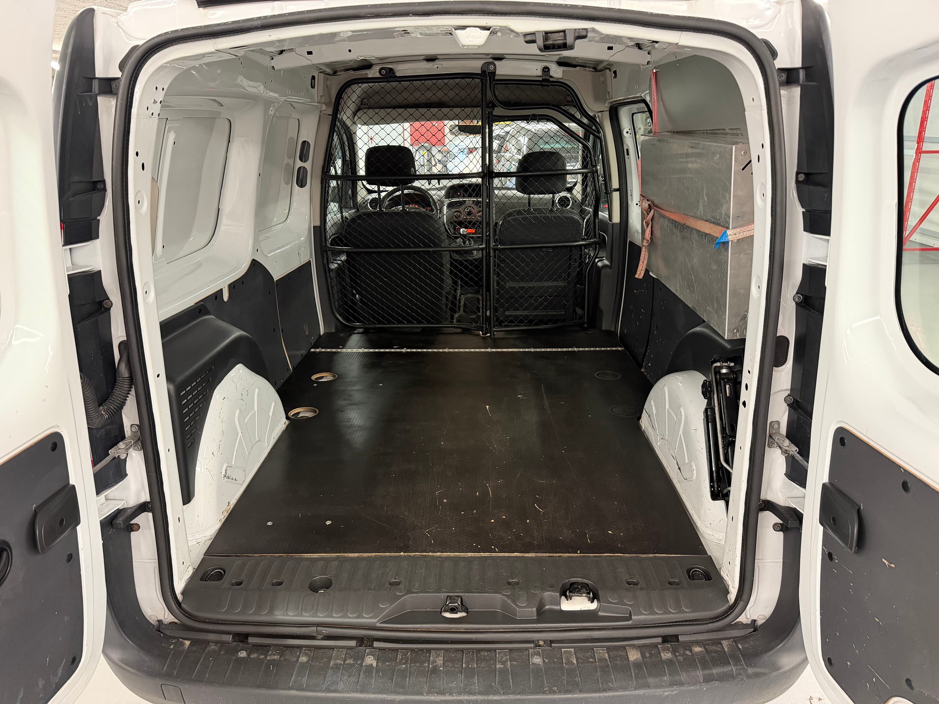 RENAULT Kangoo Maxi dCi 95 ENERGY Business 2 Pl./2 pl.-image-11