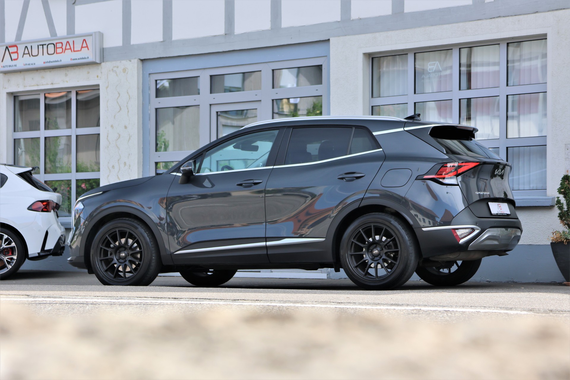 KIA Sportage 1.6T-GDi MHEV Power Edition 4x4 7DCT (CH) *7 Jahre Werksgarantie*-image-2