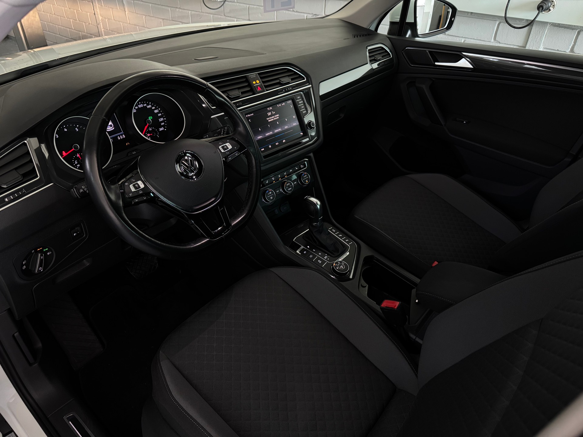 VW Tiguan 1.4TSI Comfortline 4Motion DSG-image-4