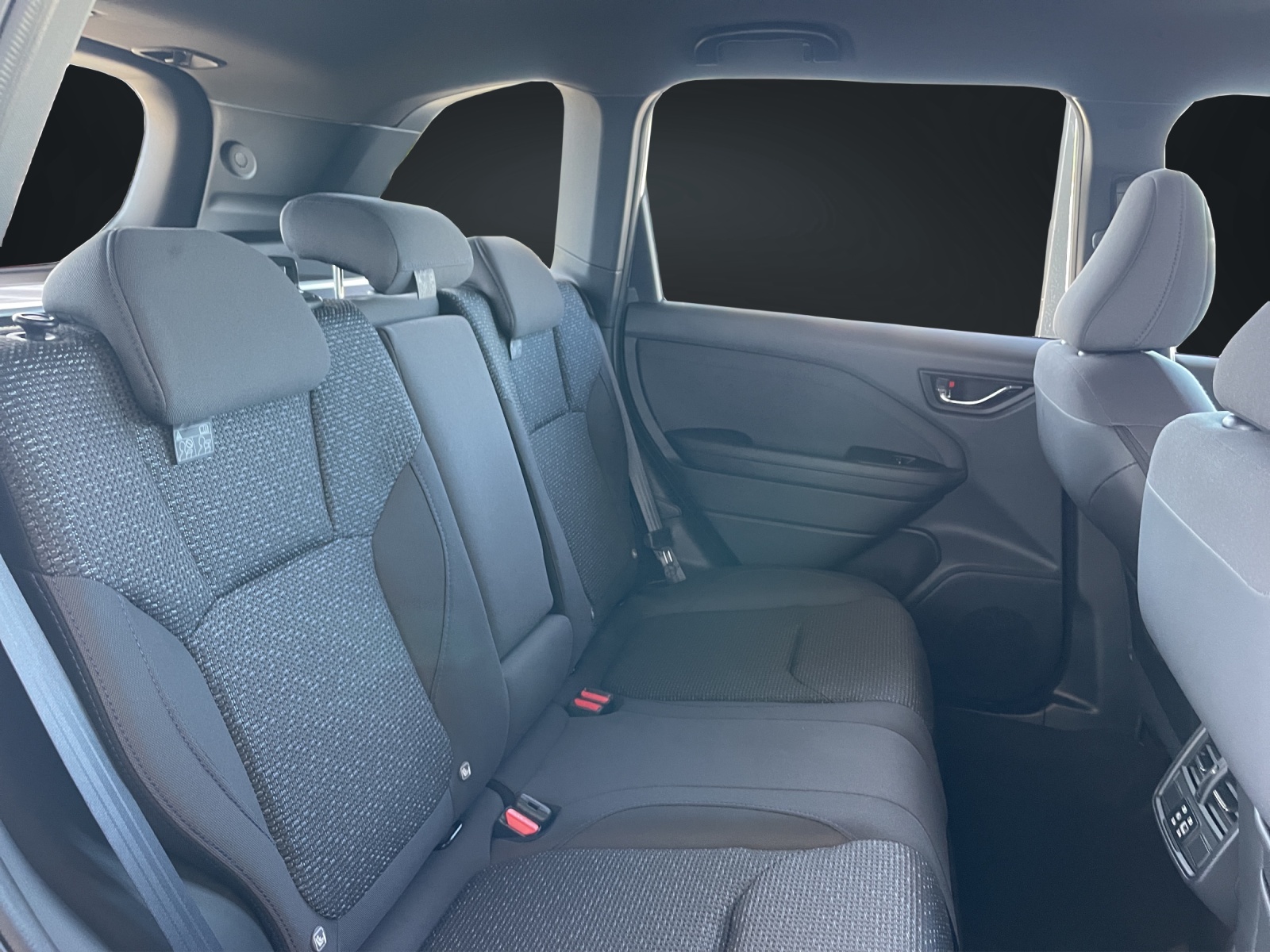SUBARU Forester Station 2.0i e-Boxer Swiss Plus-image-12