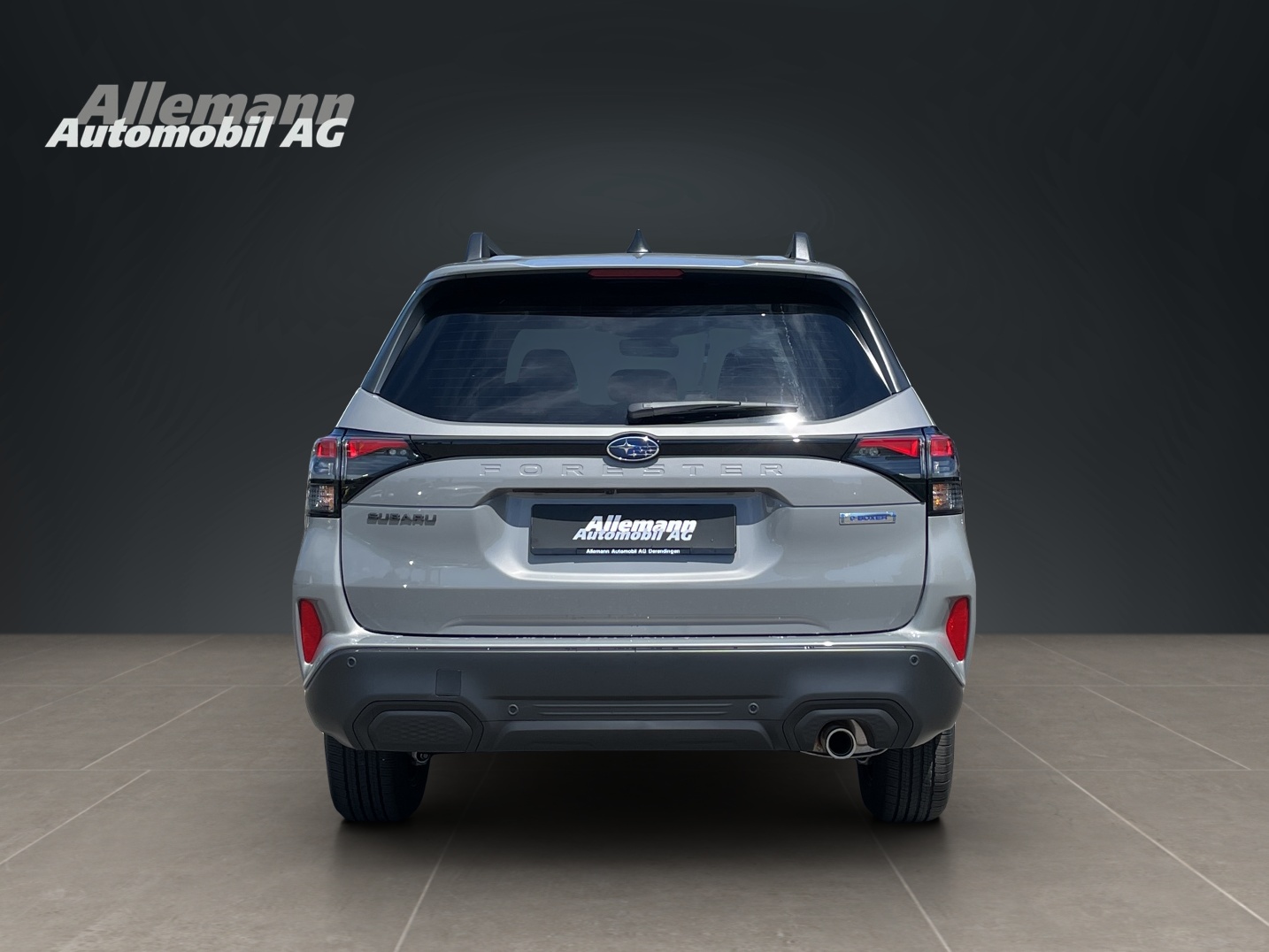 SUBARU Forester Station 2.0i e-Boxer Swiss Plus-image-3