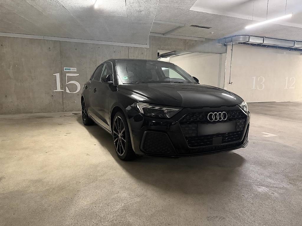 AUDI A1-image-1