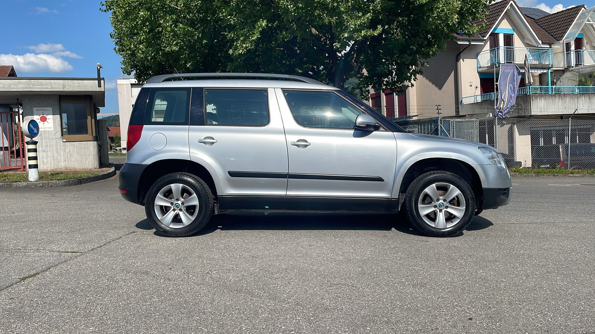 SKODA Yeti 1.8 TSI Ambition 4x4-image-2