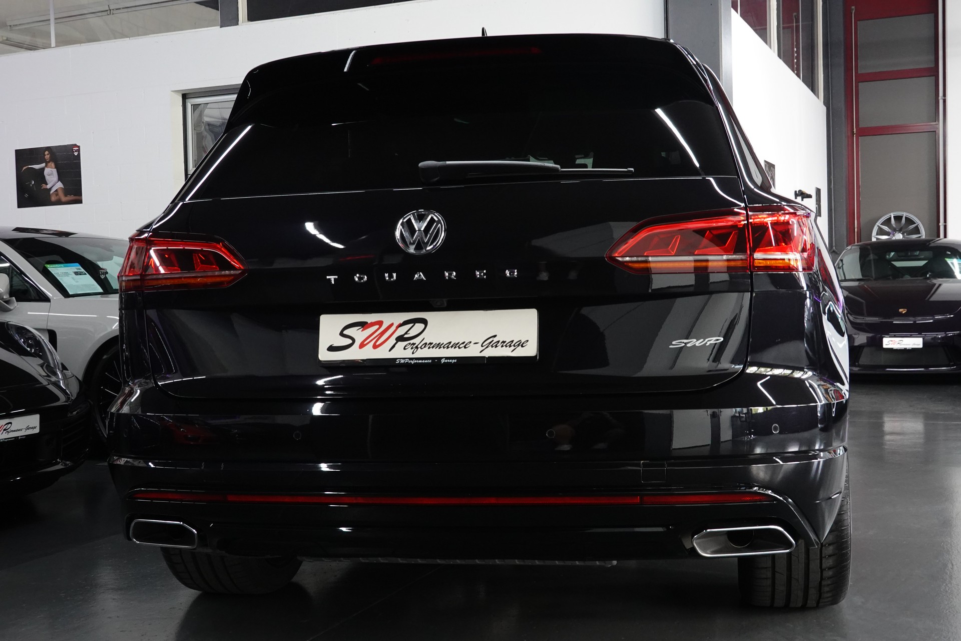VW TOUAREG 3.0 TSI BLACK R-LINE TIPTRONIC CH-FZ ON TOP-image-24