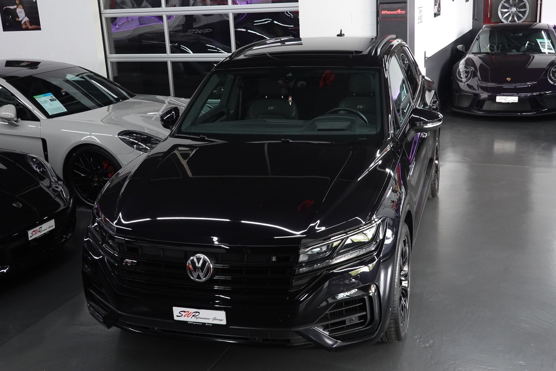 VW TOUAREG 3.0 TSI BLACK R-LINE TIPTRONIC CH-FZ ON TOP-image-2