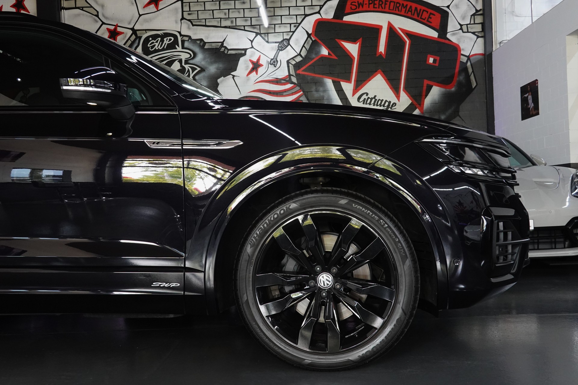 VW TOUAREG 3.0 TSI BLACK R-LINE TIPTRONIC CH-FZ ON TOP-image-15