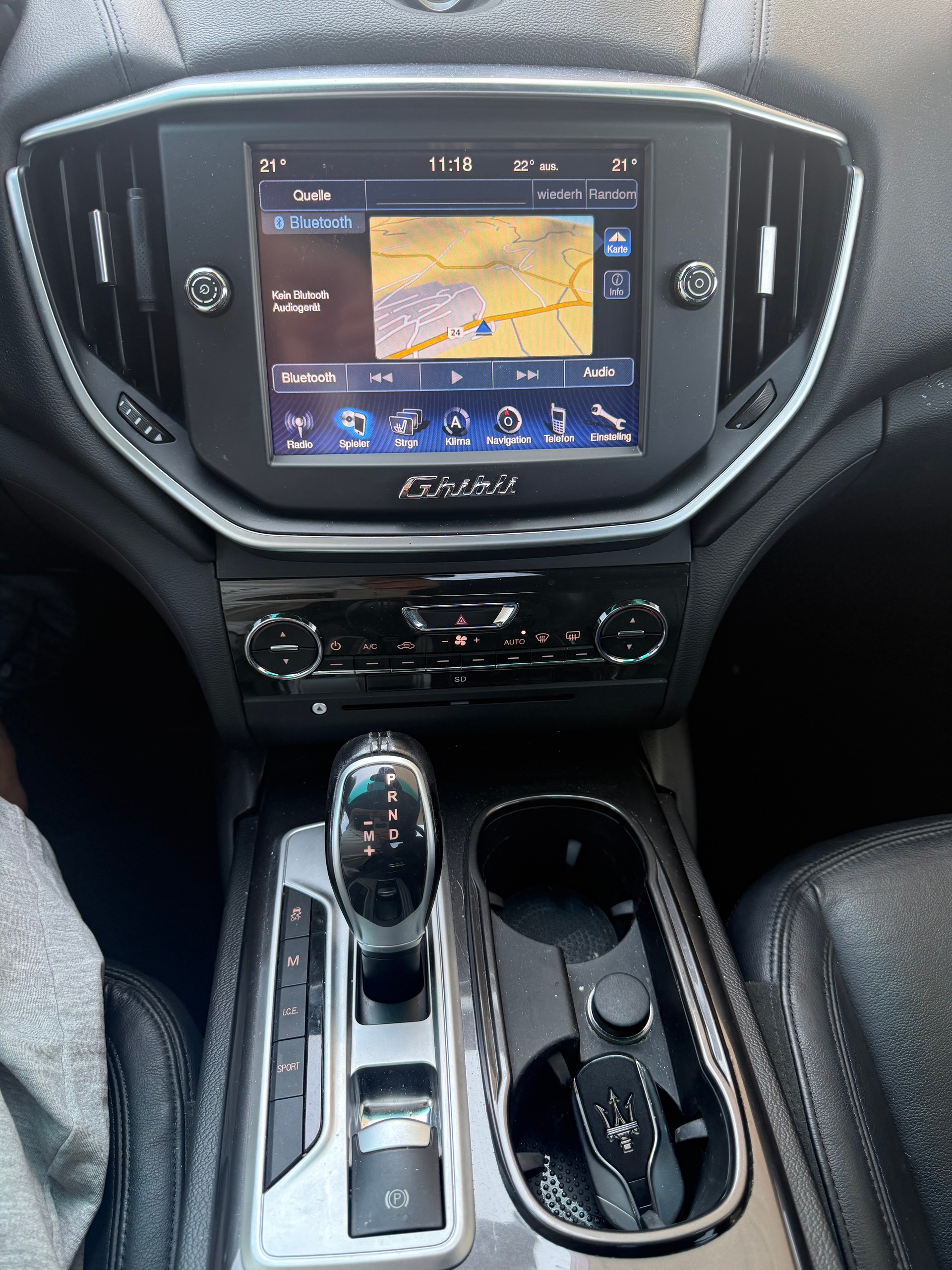 MASERATI Ghibli 3.0 V6 Automatica *TOP ZUSTAND*-image-16