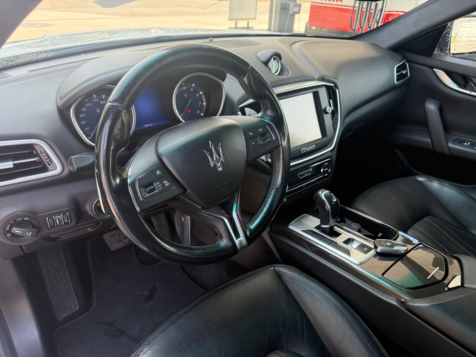 MASERATI Ghibli 3.0 V6 Automatica *TOP ZUSTAND*-image-13