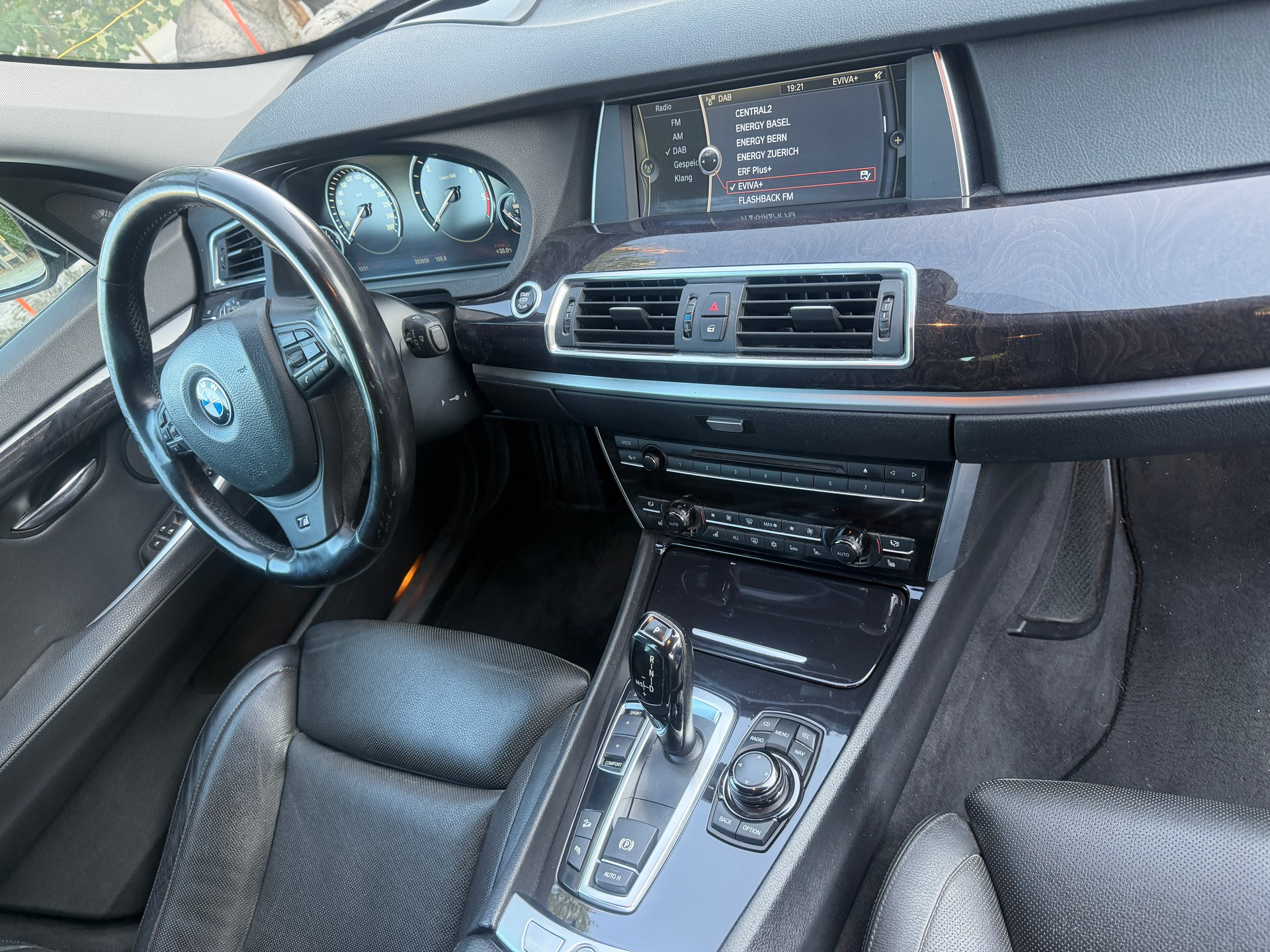 BMW 530d xDrive GT Steptronic-image-8