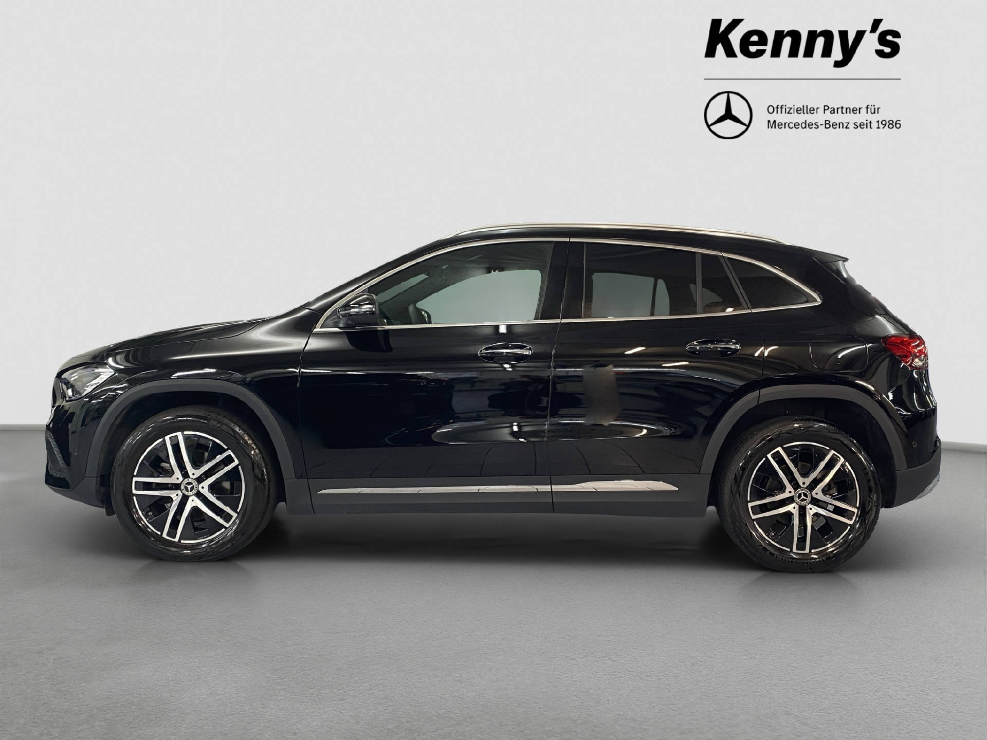 MERCEDES-BENZ GLA 200 Progressive 4MATIC-image-2