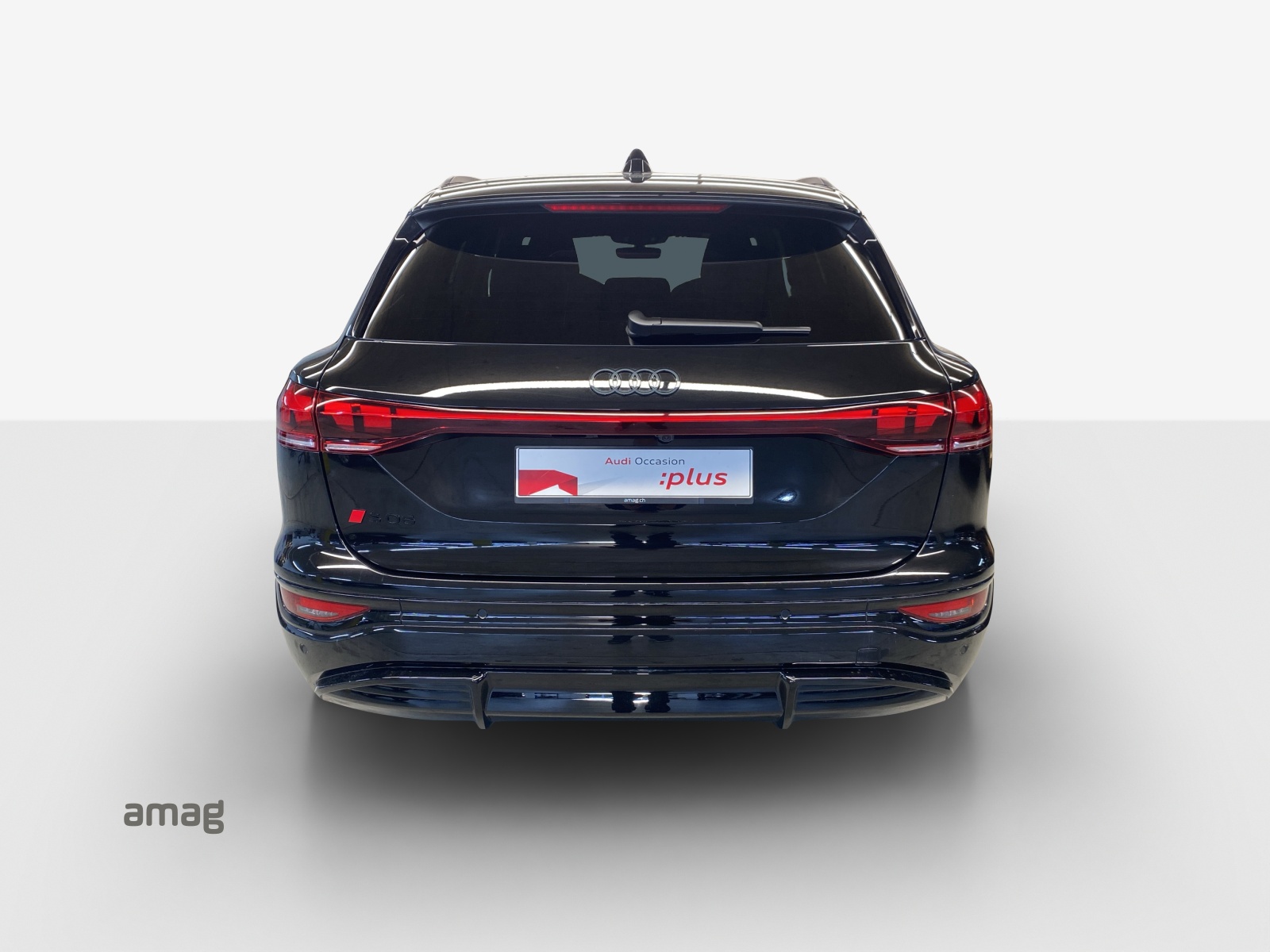 AUDI SQ6 e-tron quattro-image-4