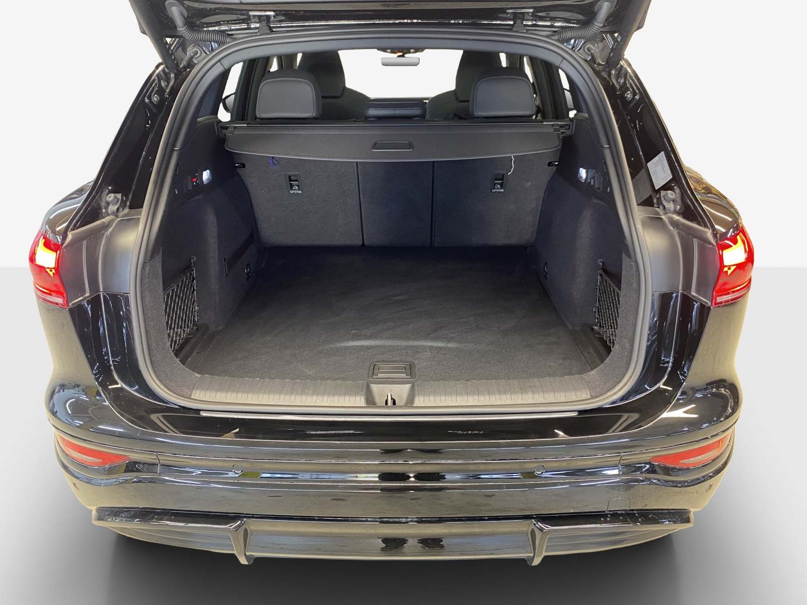 AUDI SQ6 e-tron quattro-image-13