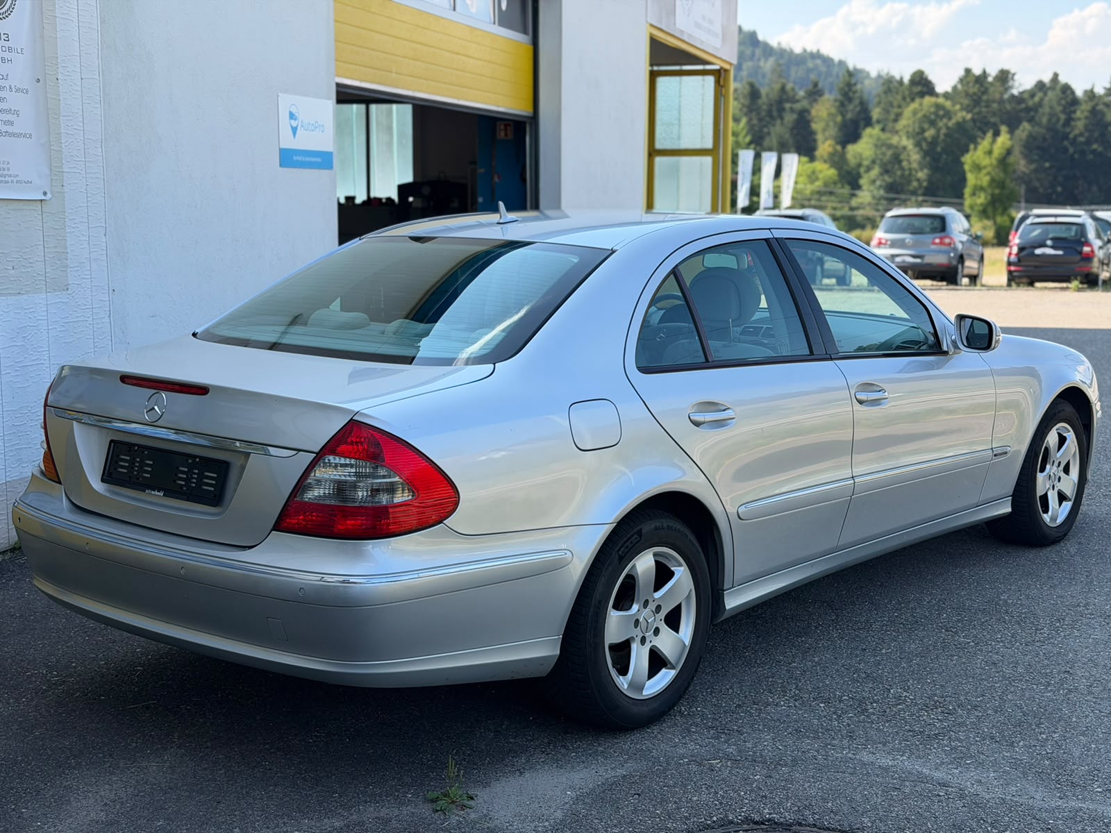 MERCEDES-BENZ E 350 Elégance 4Matic Automatic-image-4
